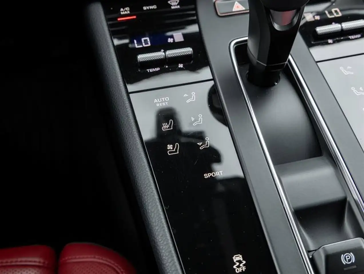 Porsche Macan снимка Porsche Macan