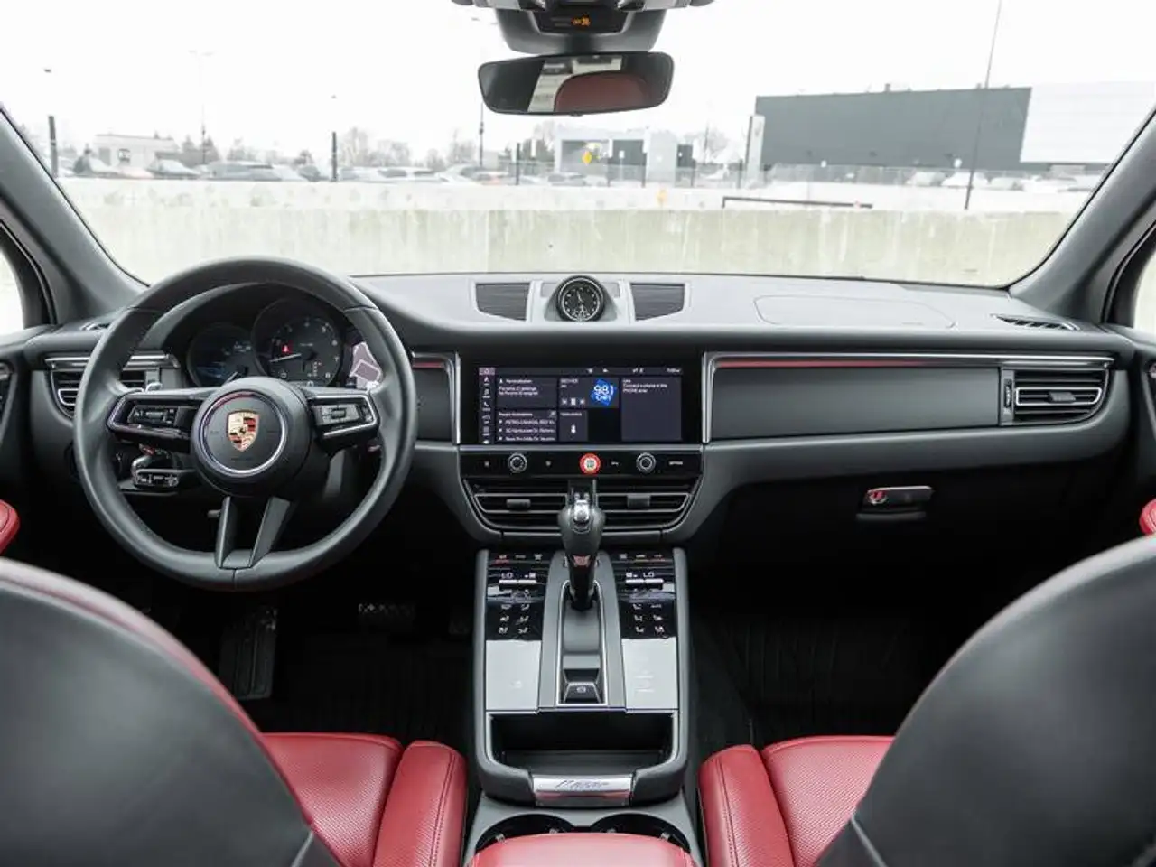 Porsche Macan снимка Porsche Macan
