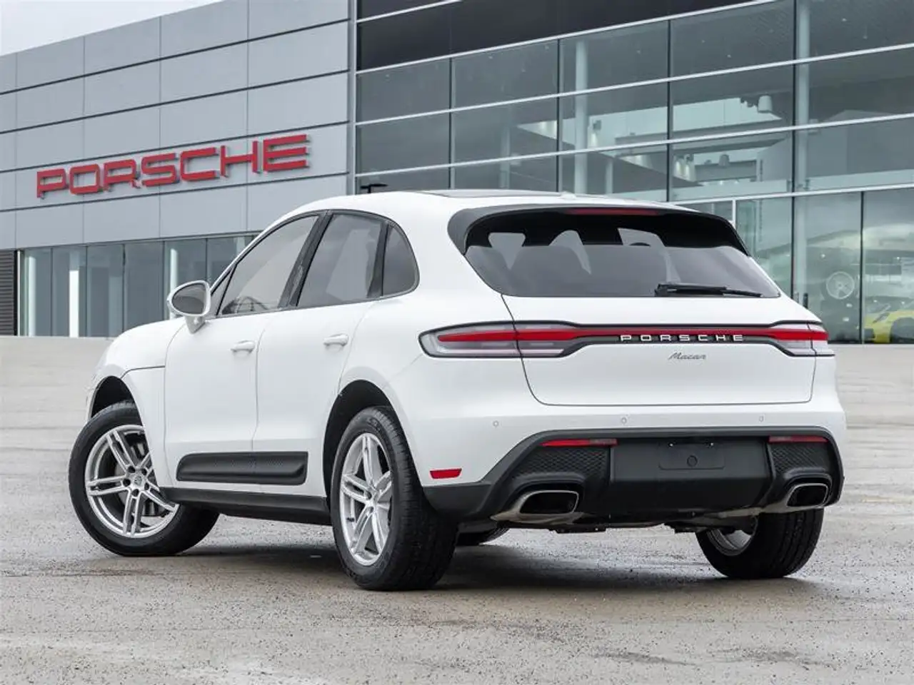 Porsche Macan снимка Porsche Macan