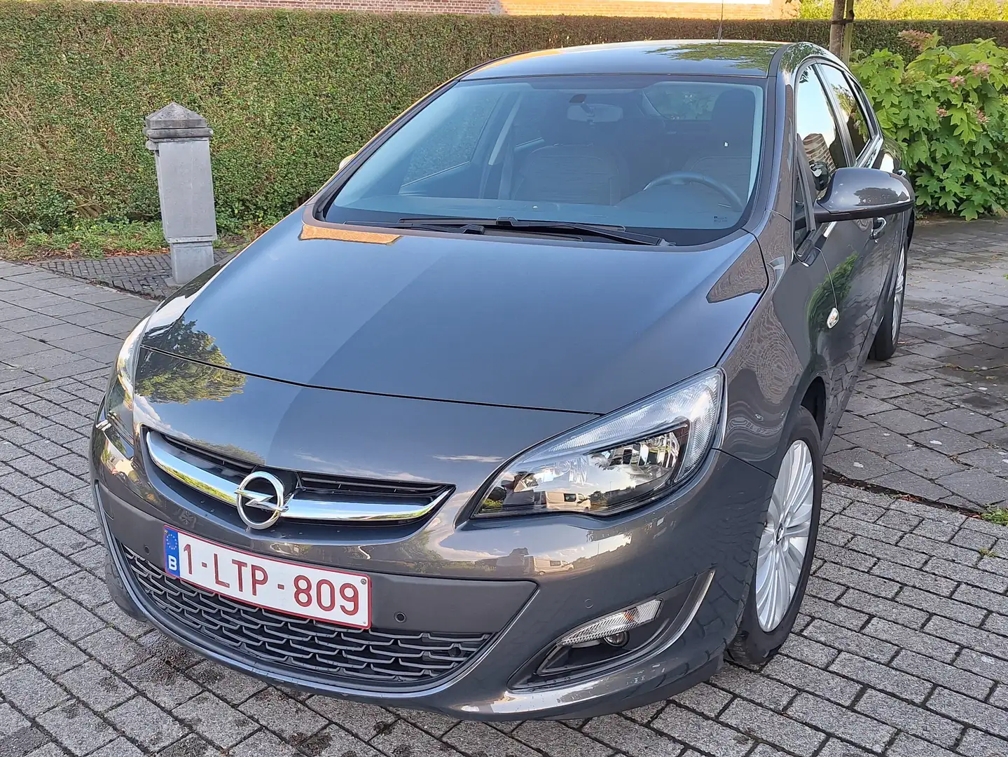Opel Astra Edition Gri - 2