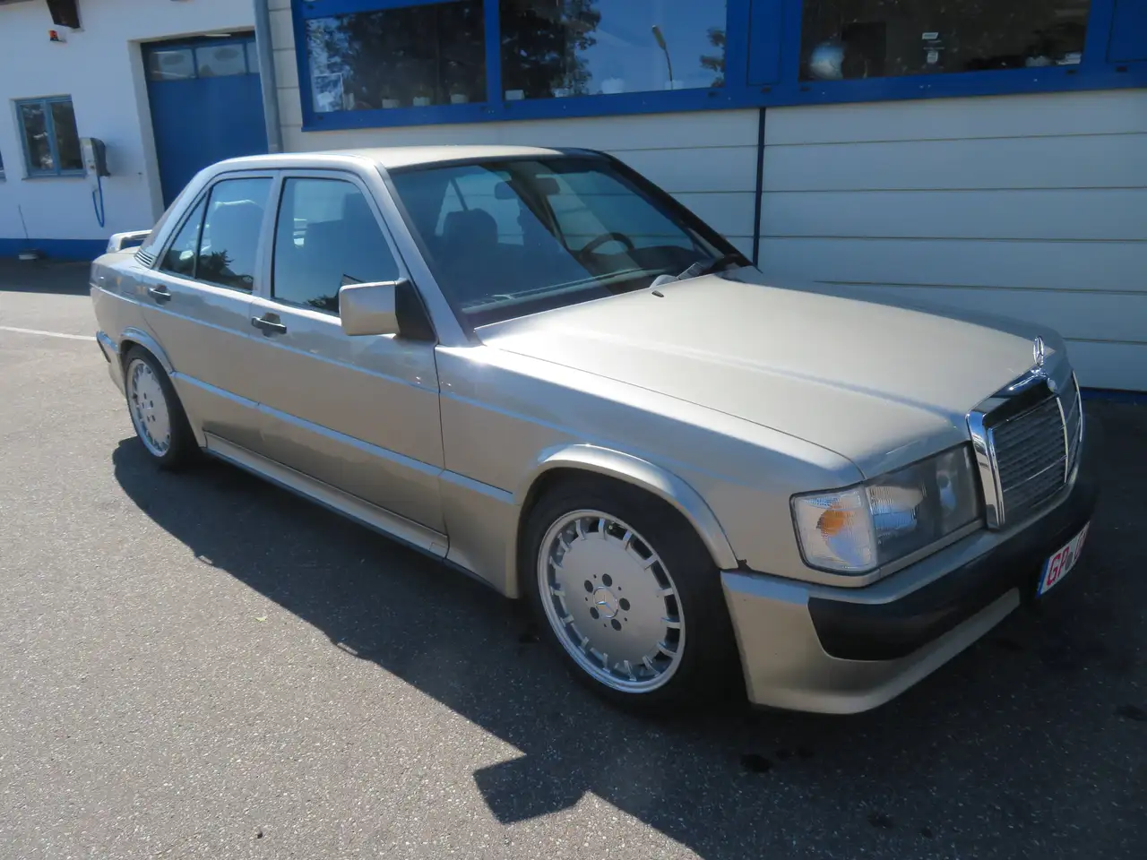 Mercedes-Benz 190 E 2.3-16V, foto 1