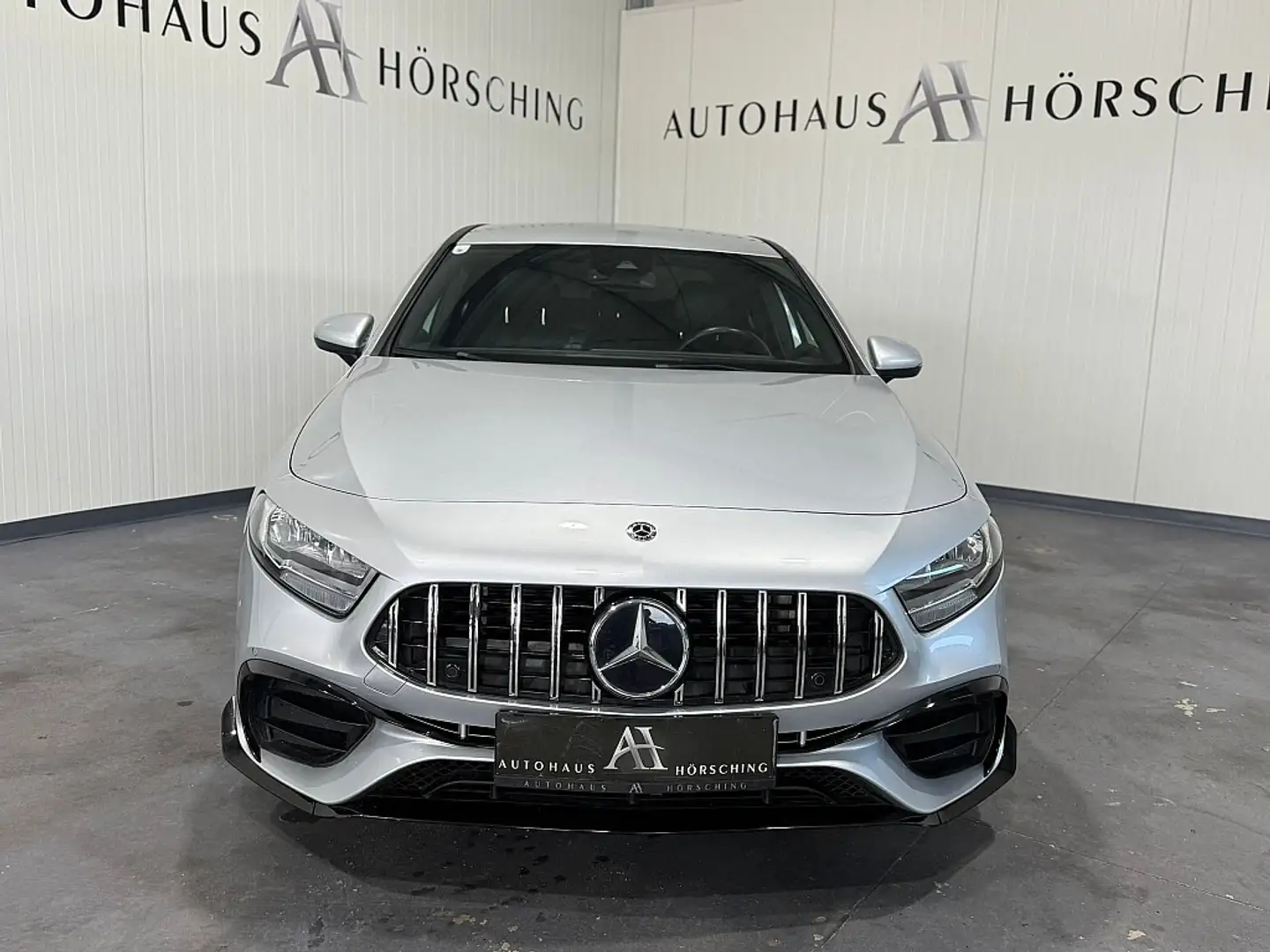 Mercedes-Benz A 180 d Limousine Aut. Silver - 2