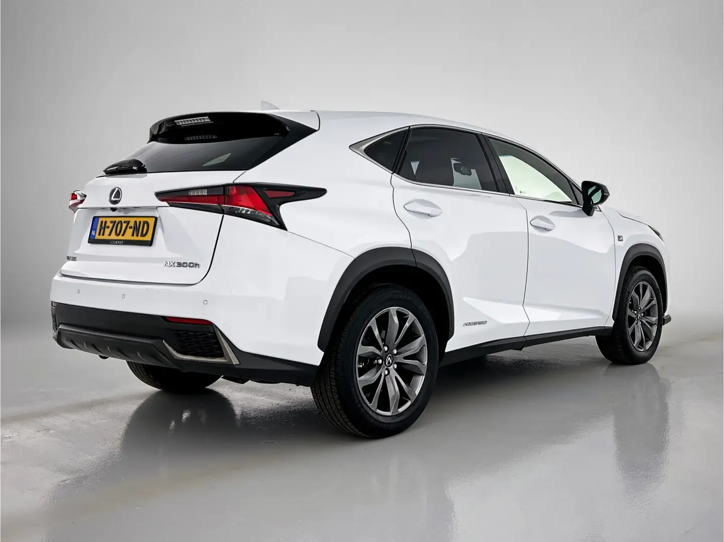 Lexus NX 300h AWD F Sport Line Limited | Trekhaak | Panoramadak Blanco - 2