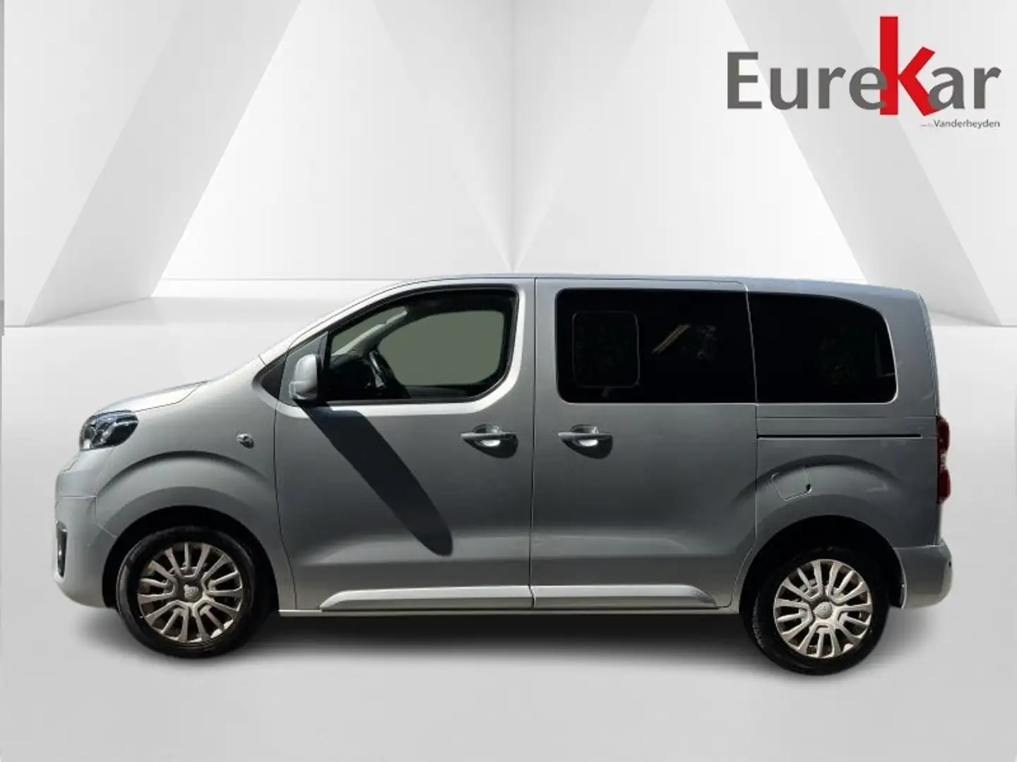 Toyota Verso 1.5 DIESEL MPV 5 PL. Zilver - 2