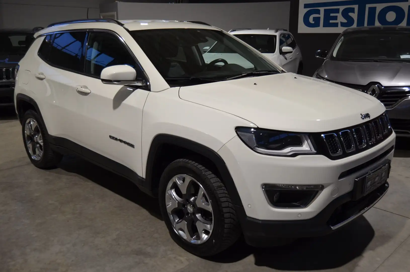 Jeep Compass Compass 2.0 mjt Limited 4wd 170cv auto my19 Bianco - 1