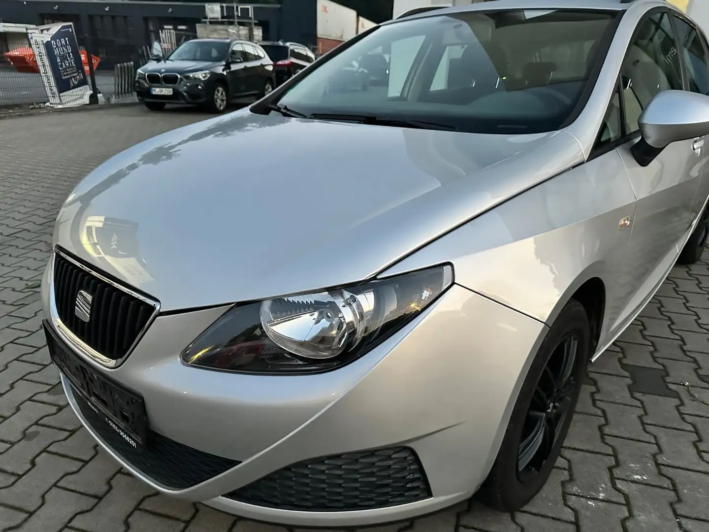 SEAT Ibiza 1.2 ST Reference * TÜV 07.2027 Silber - 2