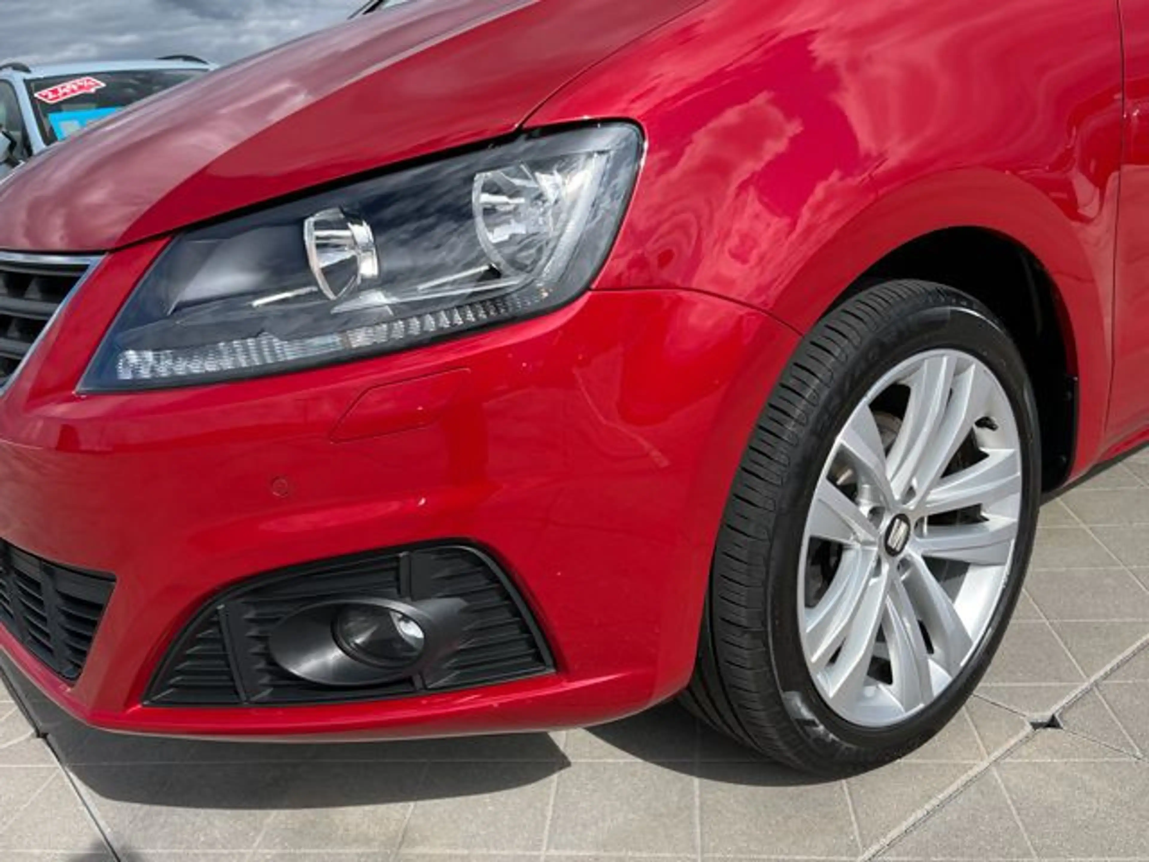 SEAT Alhambra 2.0 TSI DSG Navi AHK "8-fach bereift" 7 — photo 8
