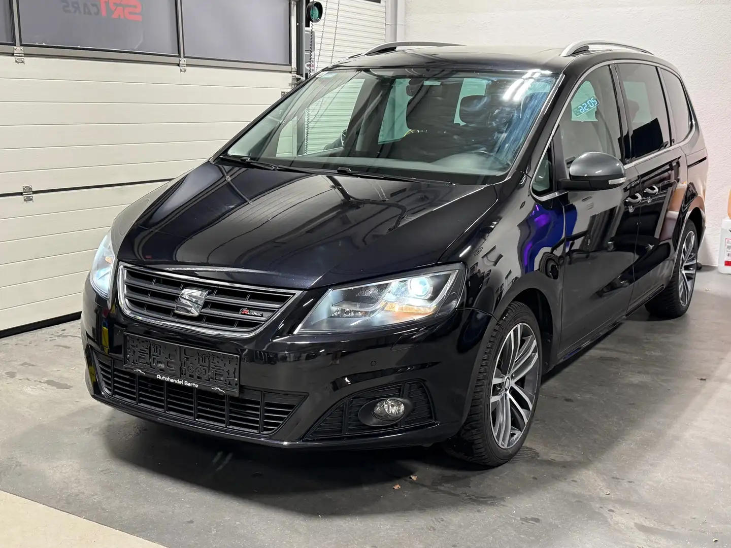 SEAT Alhambra FR-Line*Panoramadach*Navi*Leder*Xenon* Schwarz - 2