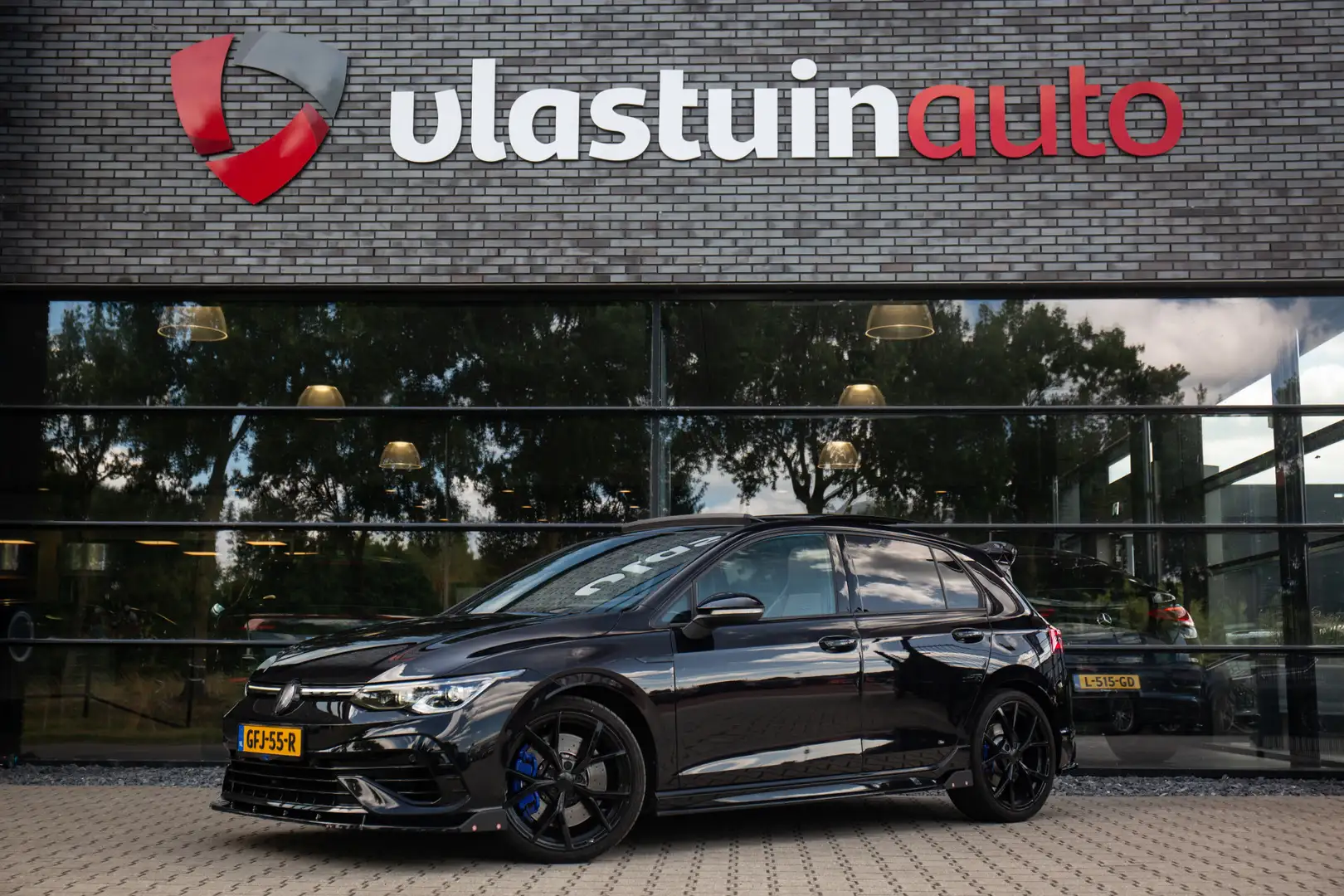 Volkswagen Golf 2.0 TSI R 4Motion , Akrapovic, Pano, Leder, Harman Zwart - 1