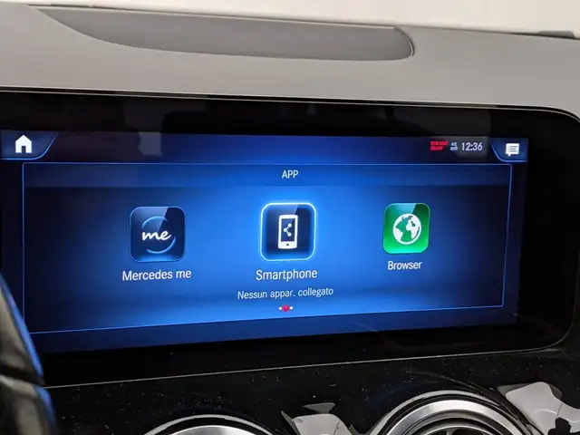 Mercedes-Benz Gla view 15