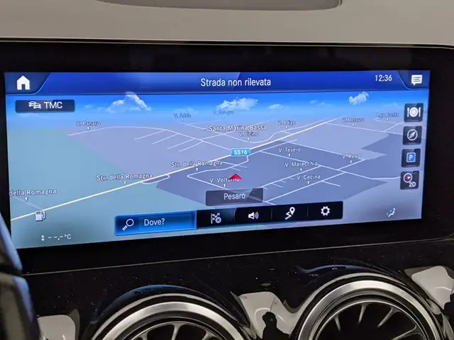 Mercedes-Benz Gla view 14