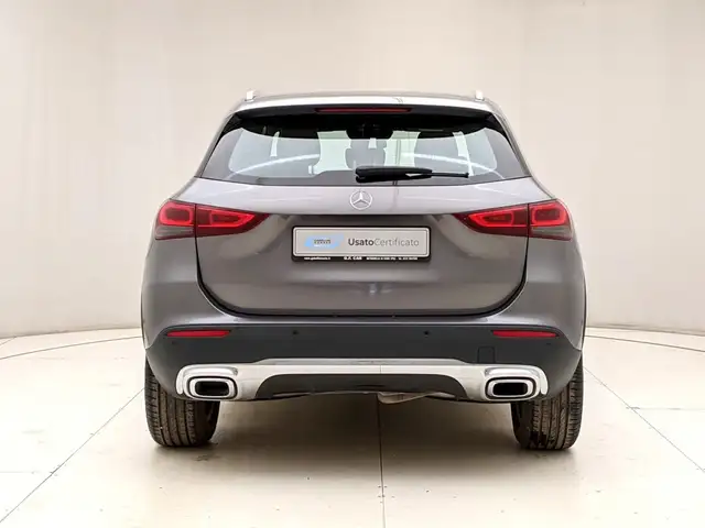 Mercedes-Benz Gla view 5