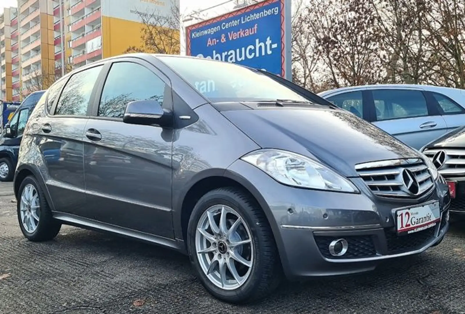 Mercedes-Benz A 200 AVANTGARDE Autom/Klima/Navi/Sitz/Temp/PDC - 2