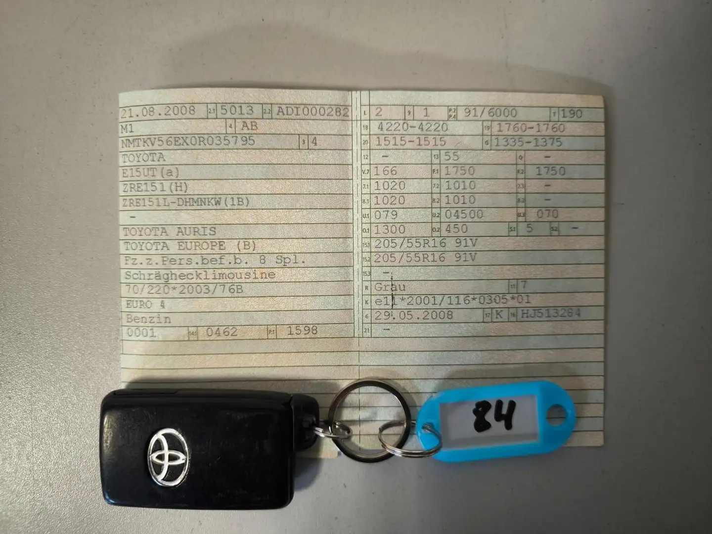Toyota Auris Executive 1.6 16V Motor startet nicht Gris - 2