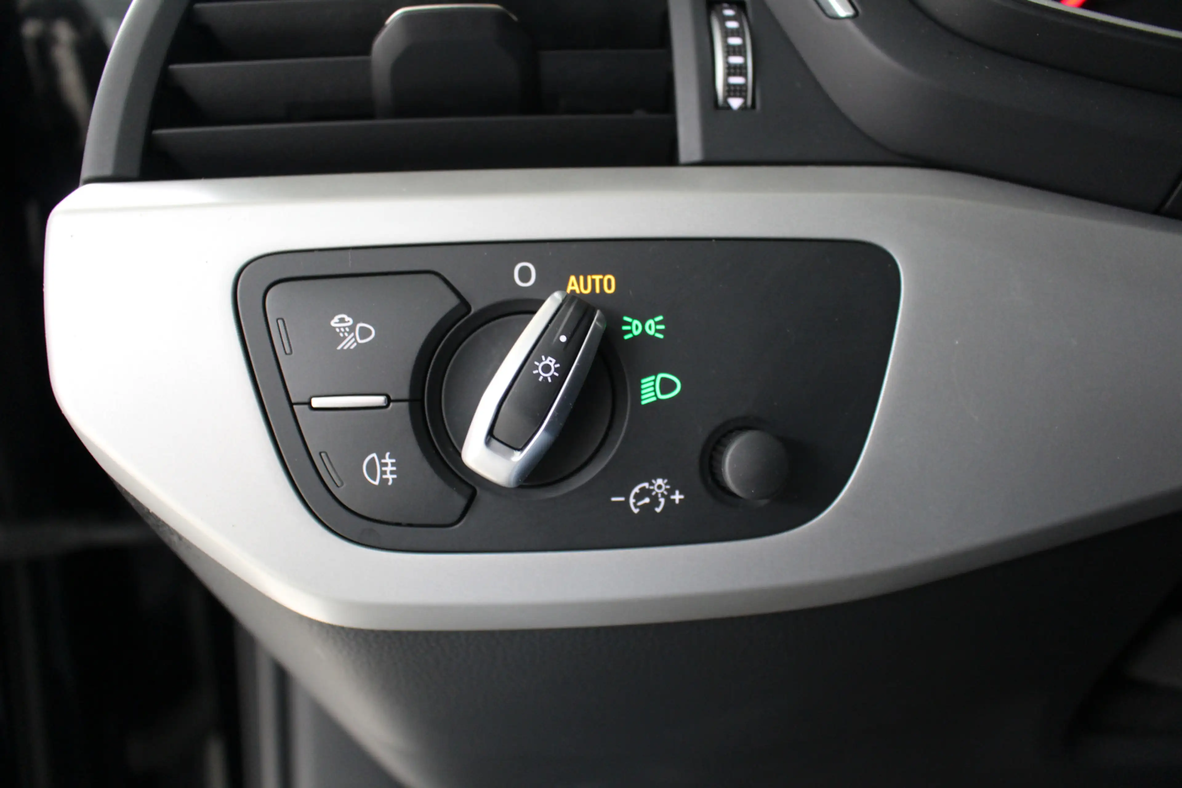 Audi A4 Avant 35 TFSI Pro Line Navigatie | Parkeersensoren — photo 13