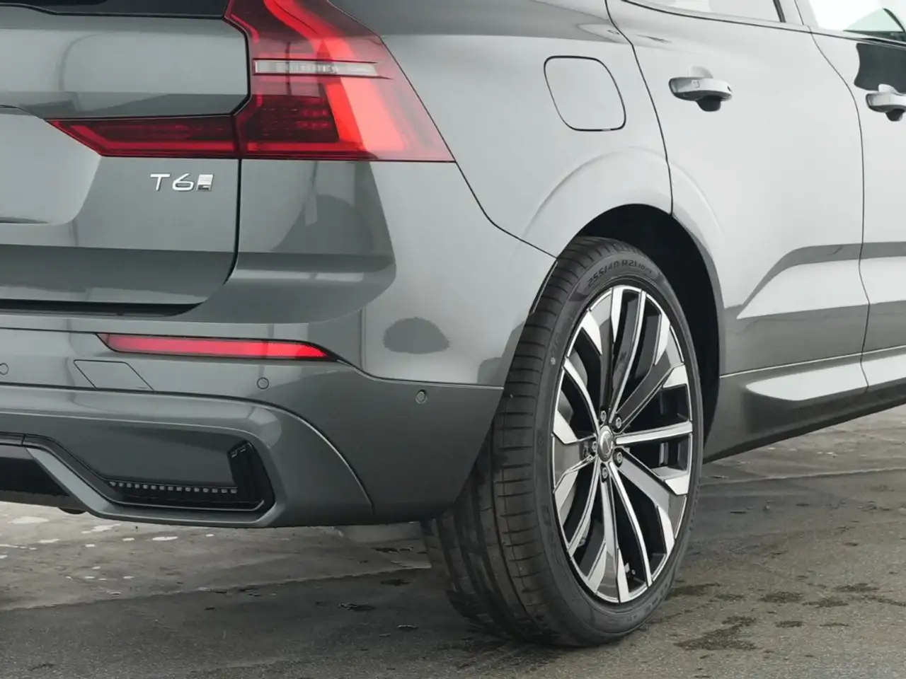 Volvo XC60 T6 Ultra Dark AWD HUD AD StandHZG AHK Digitales Co, миниатюра 12