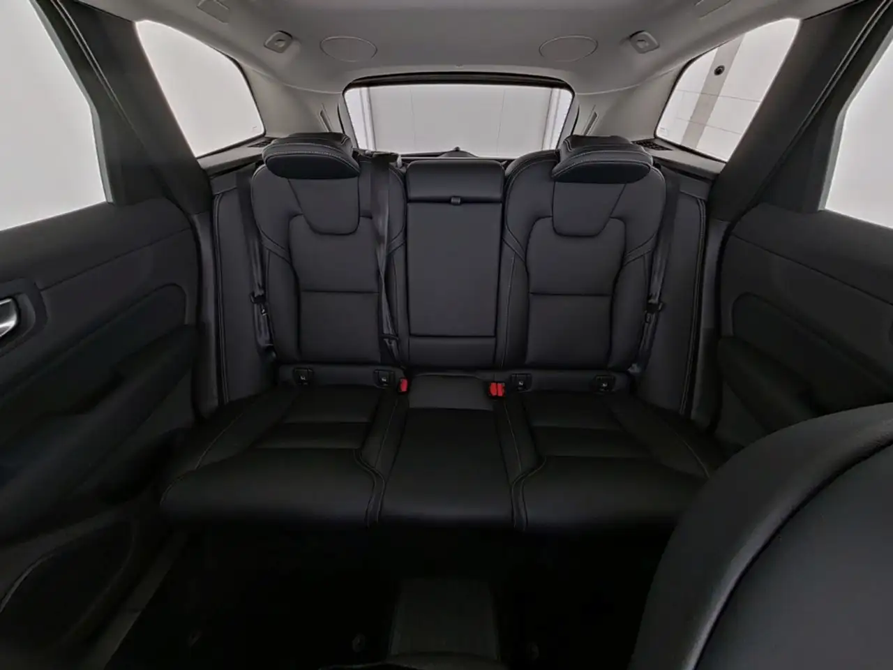 Volvo XC60 T6 Ultra Dark AWD HUD AD StandHZG AHK Digitales Co, миниатюра 8