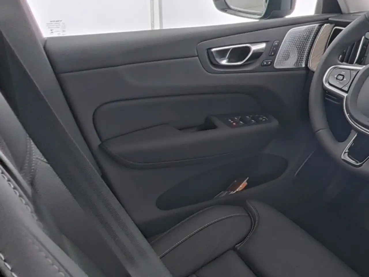 Volvo XC60 T6 Ultra Dark AWD HUD AD StandHZG AHK Digitales Co, миниатюра 13