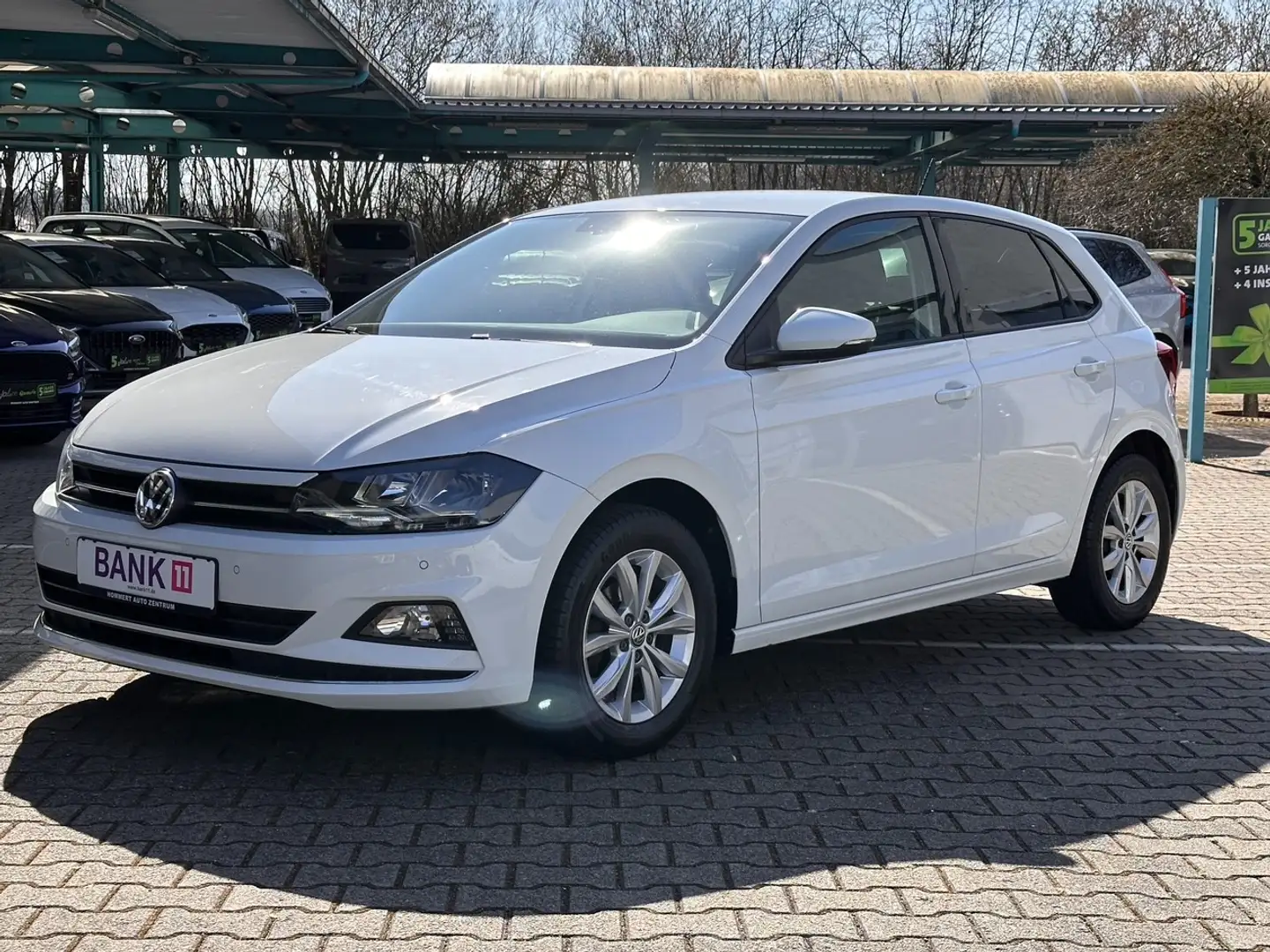 Volkswagen Polo VI 1.0 TSI Highline *Navi*Tempomat*LM* Weiß - 2