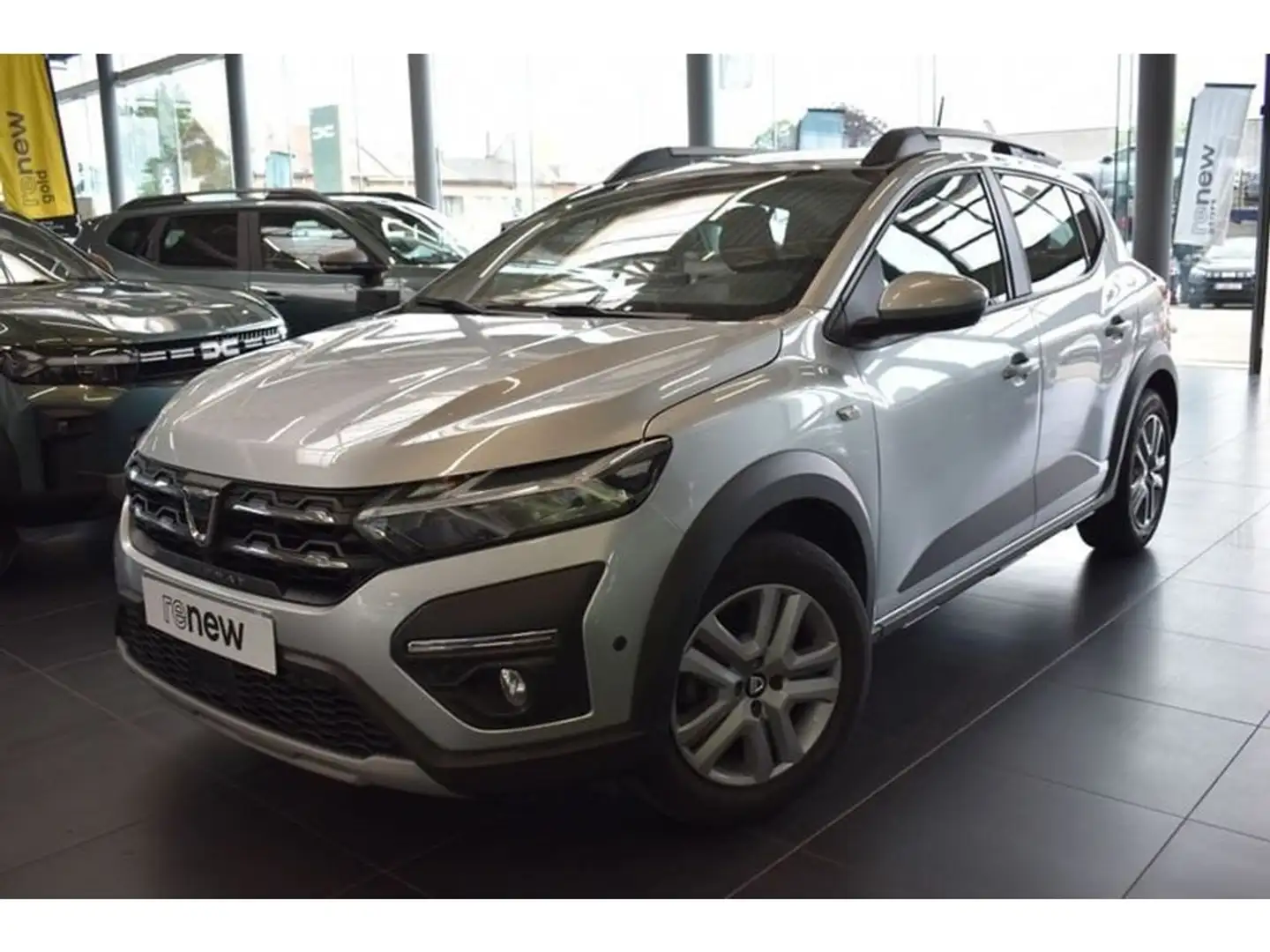 Dacia Sandero Stepway Plus TCe 110 / Valckenier Gent Argent - 1