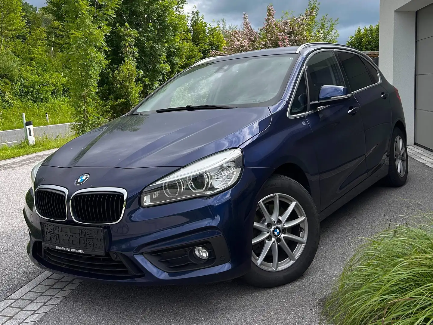 BMW 218 218d xDrive Gran Tourer Advantage Aut. Advantage Blau - 1