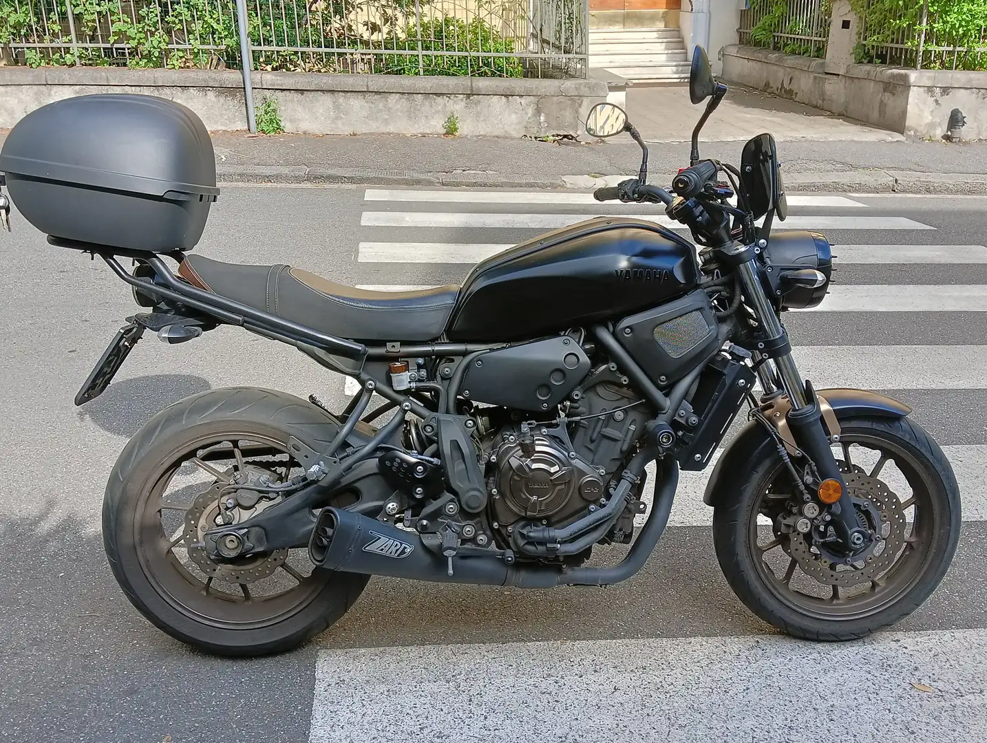 Yamaha XSR 700 Fekete - 2
