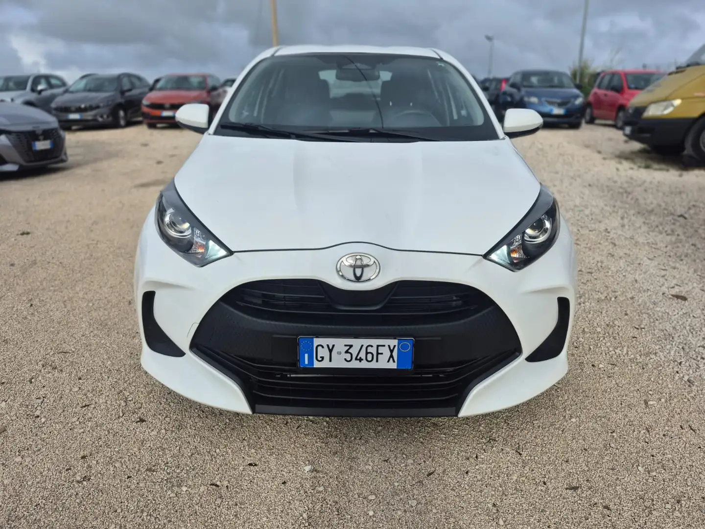 Toyota Yaris Yaris IV 2020 1.5h 130 Lounge PREZZO REALE Weiß - 2