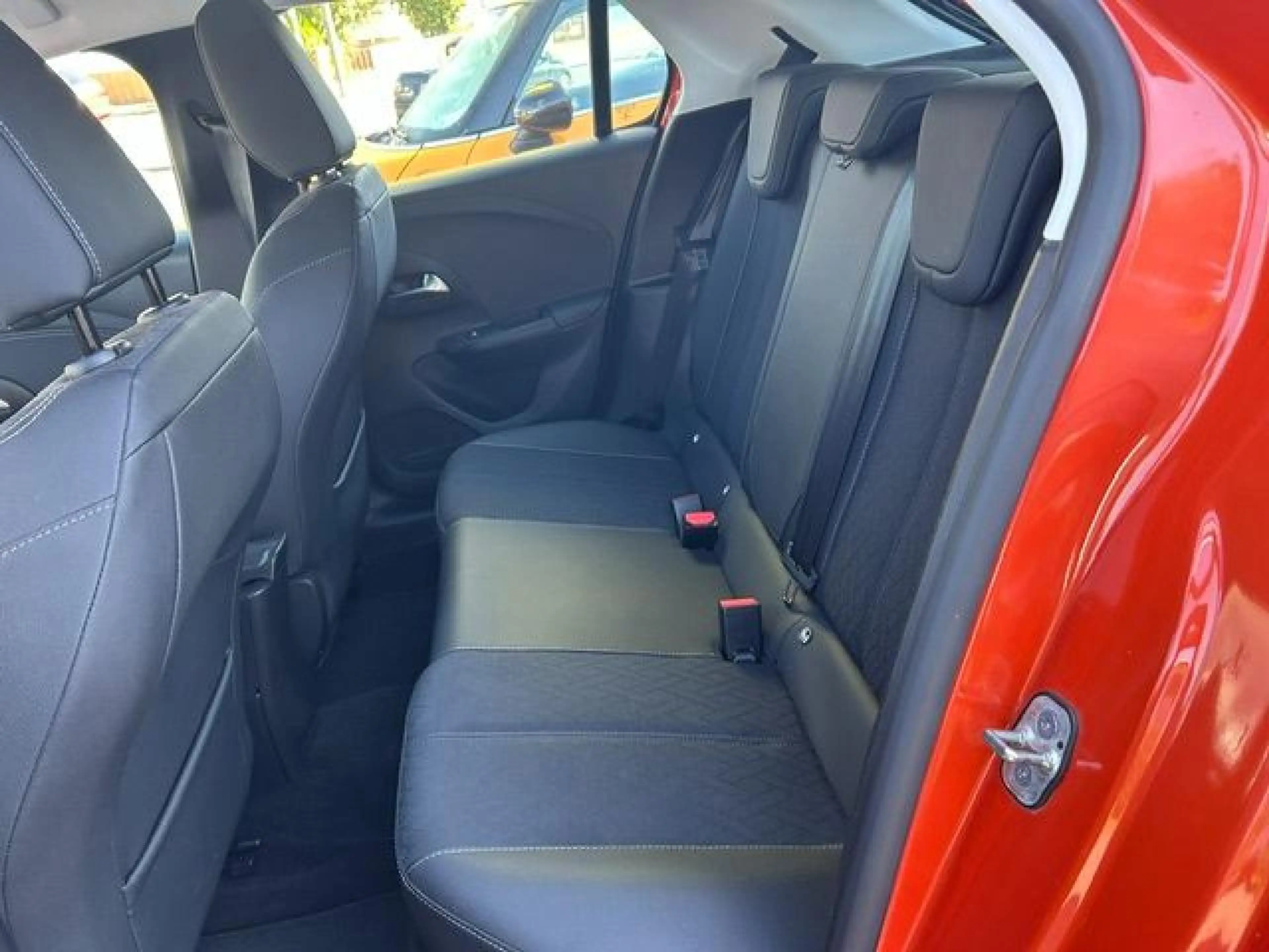 Opel Corsa-e e Elegance — photo 13