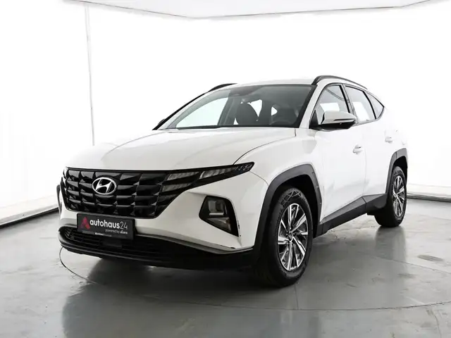 Hyundai Tucson view 3