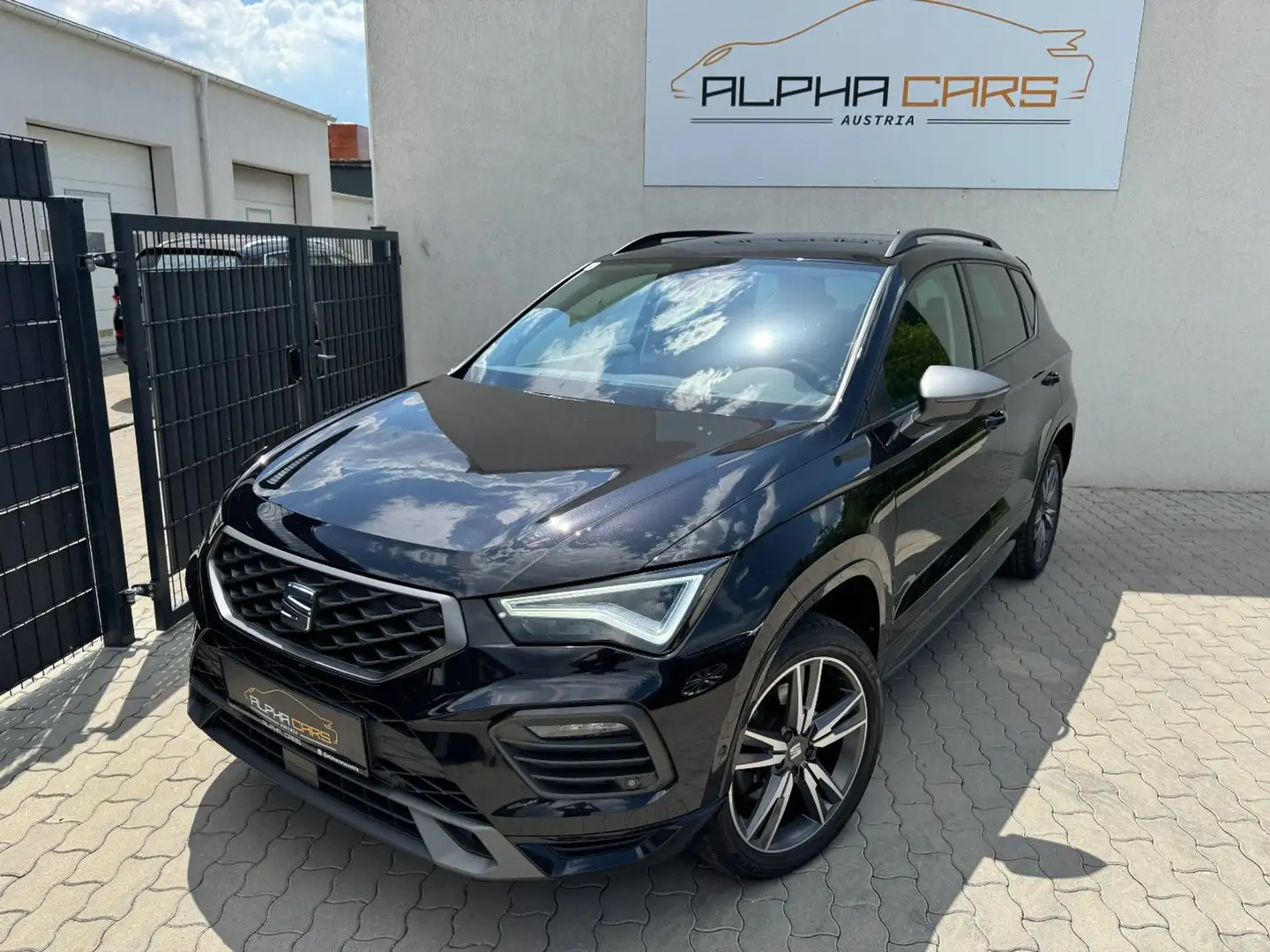 SEAT Ateca 2.0 TDI FR Schwarz - 2