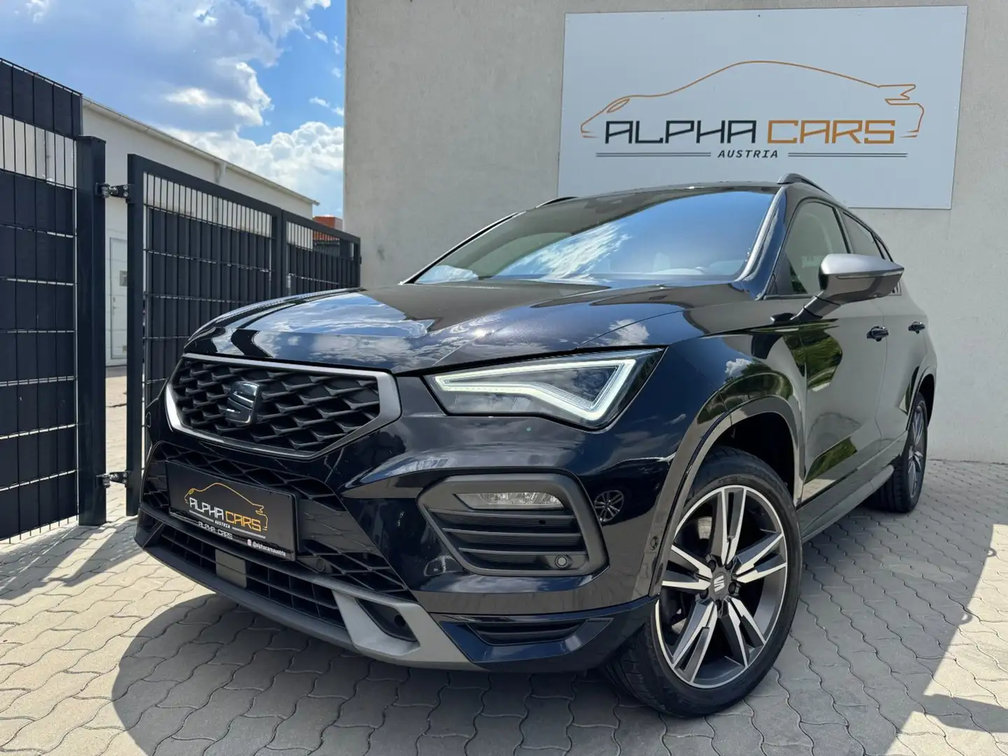 SEAT Ateca 2.0 TDI FR Schwarz - 1