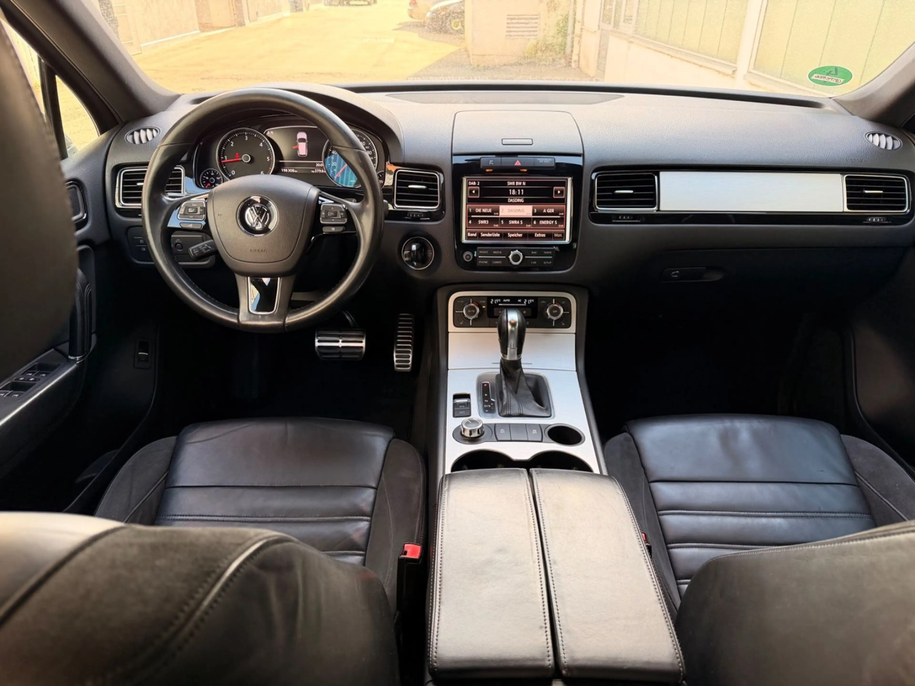 Volkswagen Touareg V6 TDI BMT Leder Xenon AHK Navi — photo 14