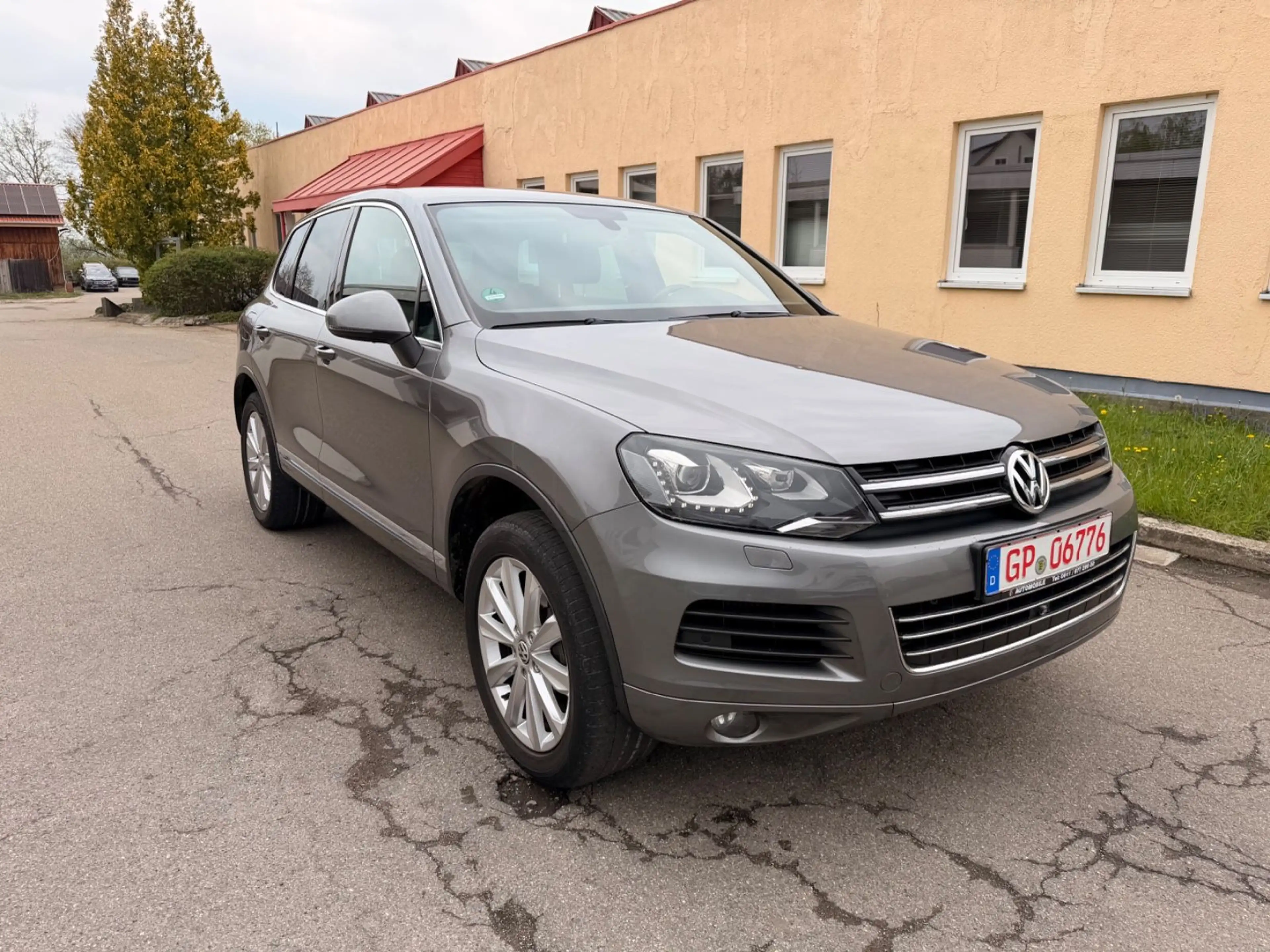 Volkswagen Touareg V6 TDI BMT Leder Xenon AHK Navi — photo 3
