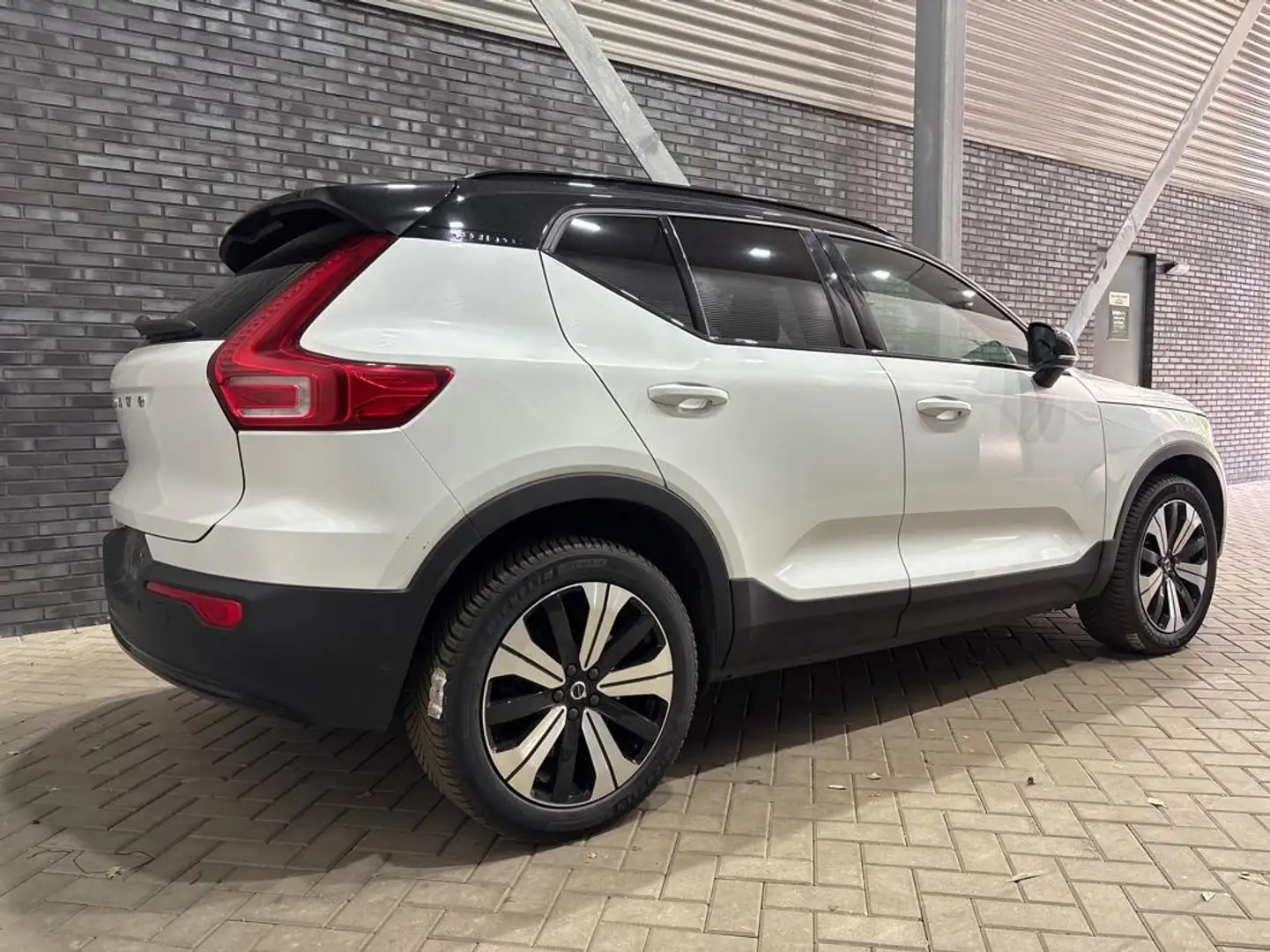 Volvo XC40 Recharge Twin 78 kWh | Stoel+Stuurverwarming | Cam Blanc - 2