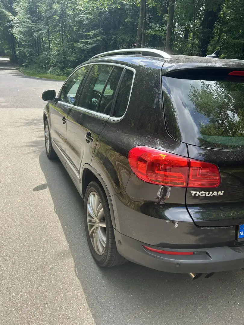 Volkswagen Tiguan 1.4 TSI Sport&Style Zwart - 2