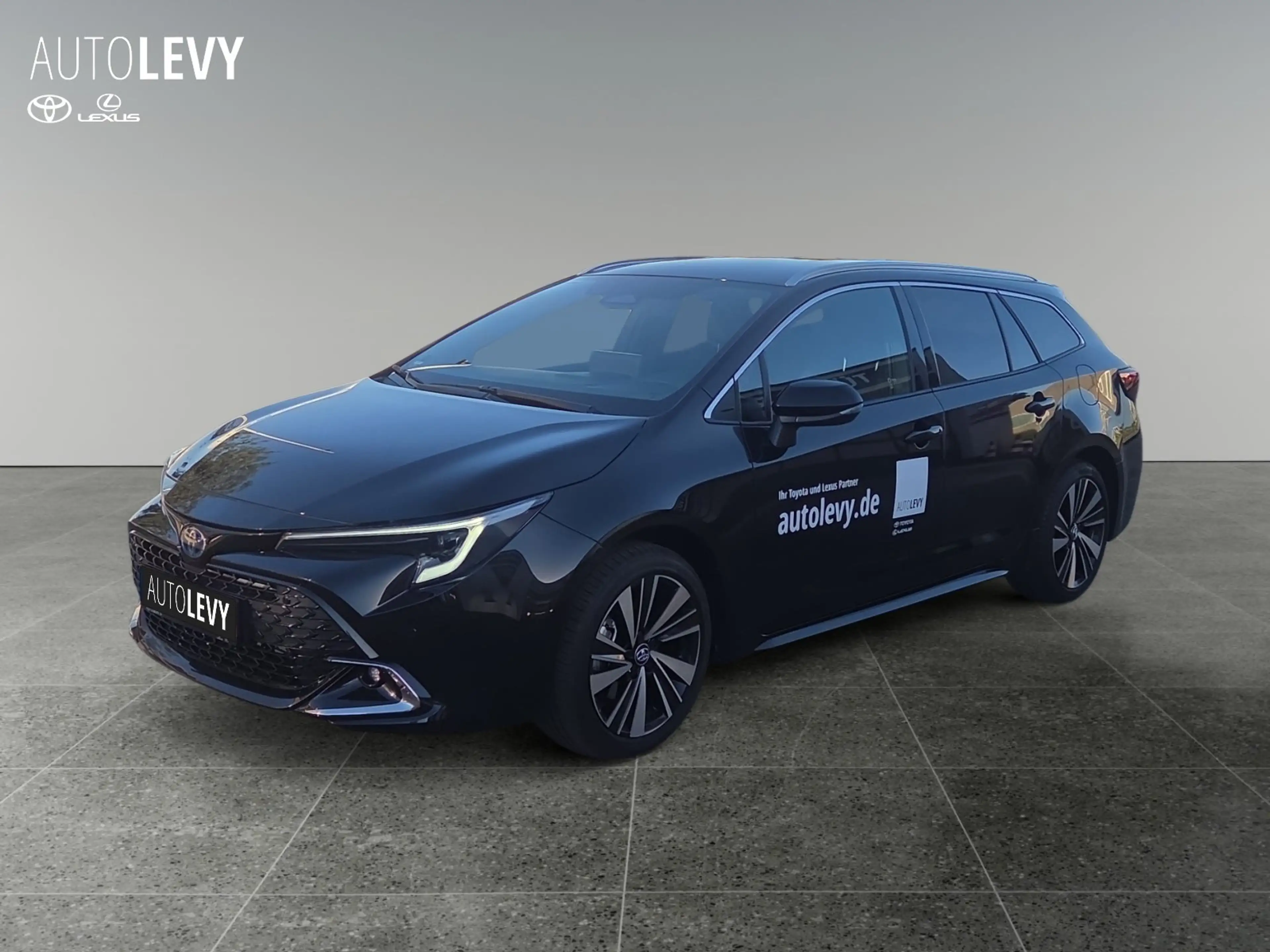 Toyota Corolla HB/TS Touring Sports Teamplayer 2.0-l-Hy — photo 2