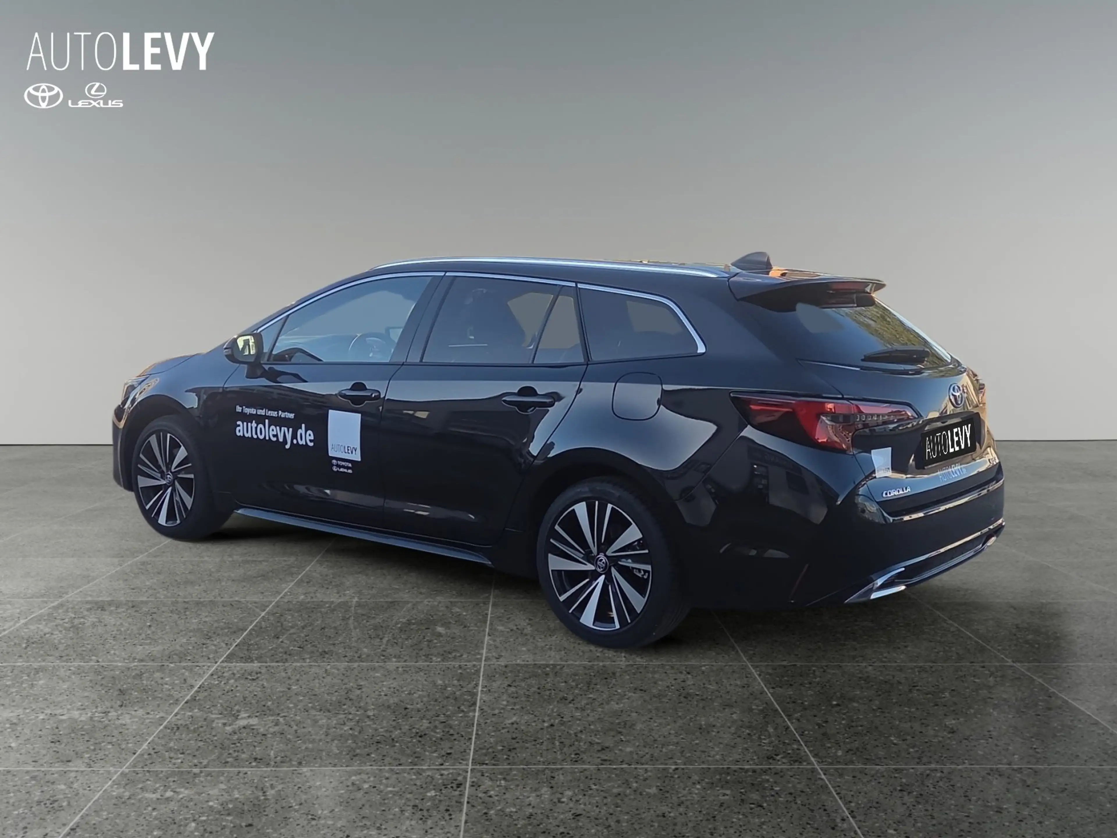 Toyota Corolla HB/TS Touring Sports Teamplayer 2.0-l-Hy — photo 4