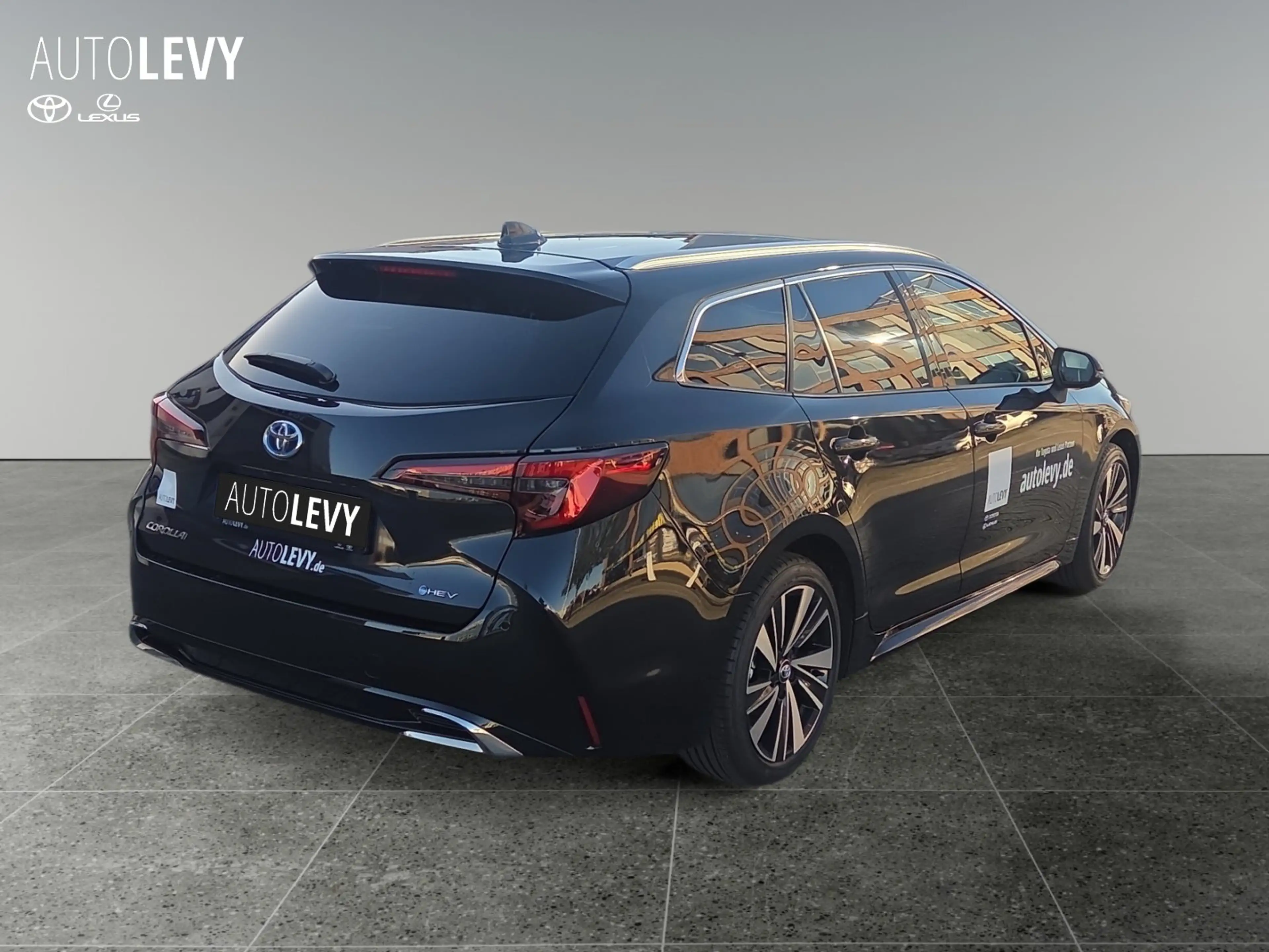 Toyota Corolla HB/TS Touring Sports Teamplayer 2.0-l-Hy — photo 6