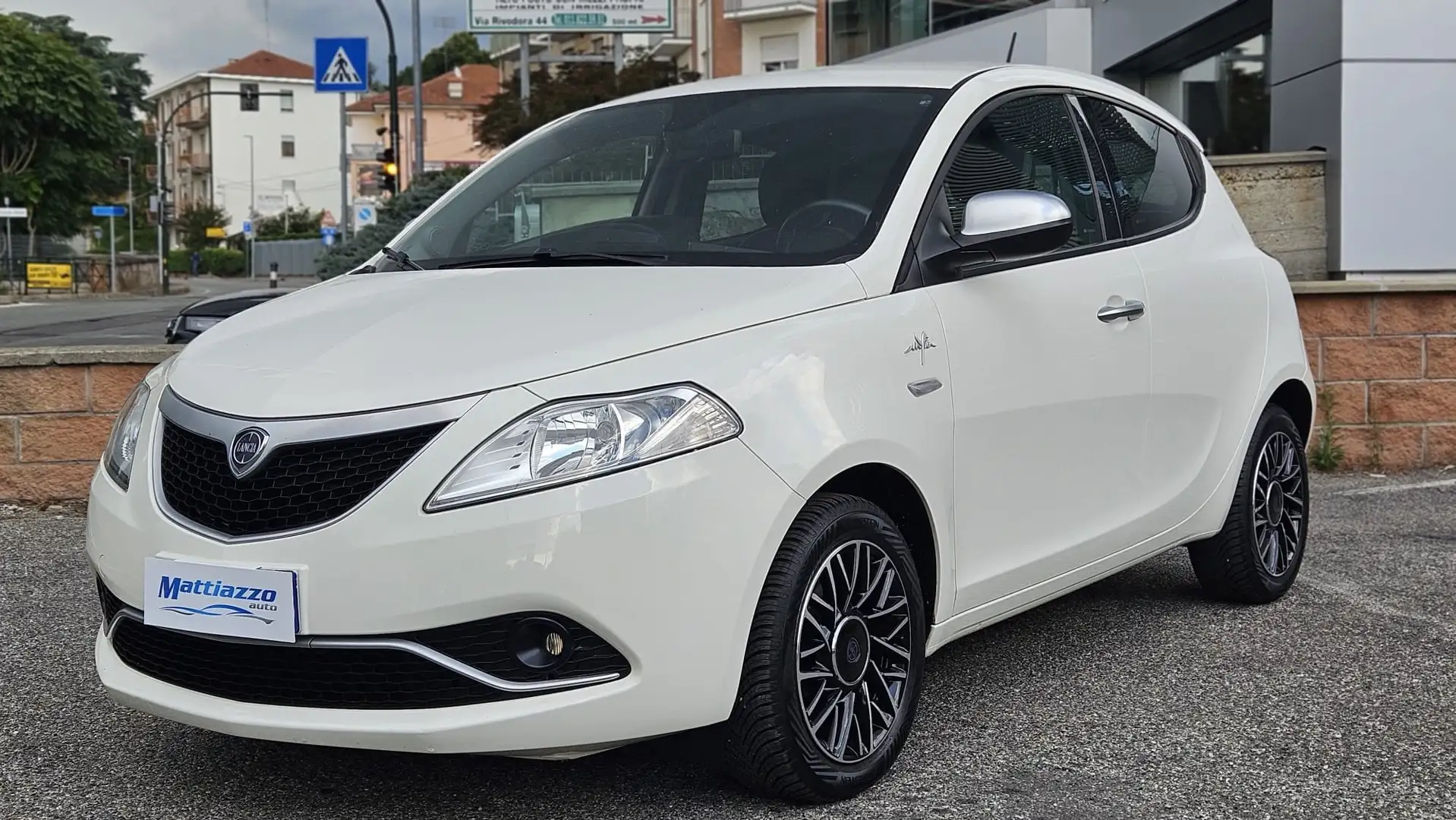 Lancia Ypsilon Ypsilon III 2015 1.2 Platinum 69cv my16 Blanco - 1