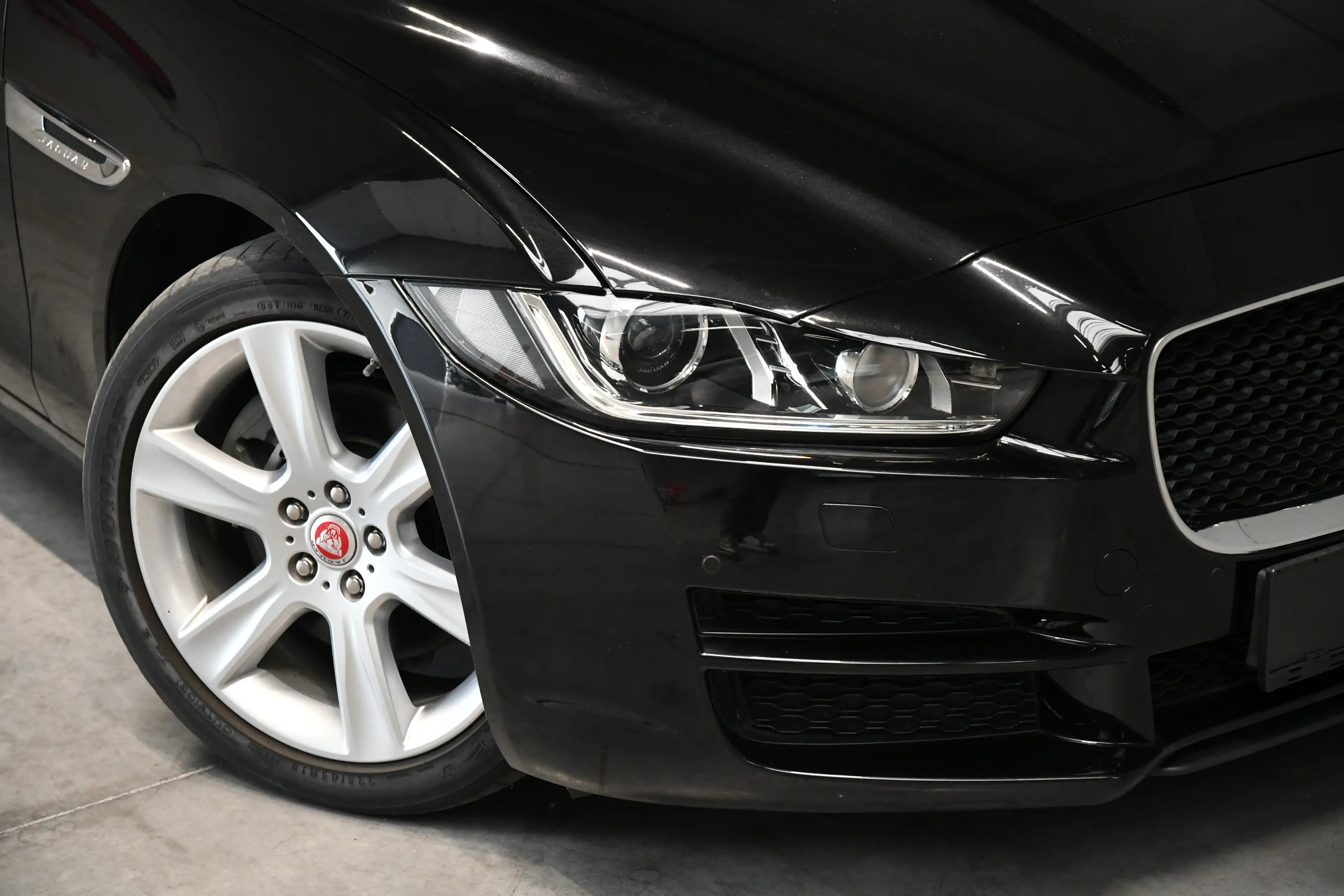 Jaguar XE 2.0 D - Prestige - Stuurverw. - Cruise - Camera — photo 11