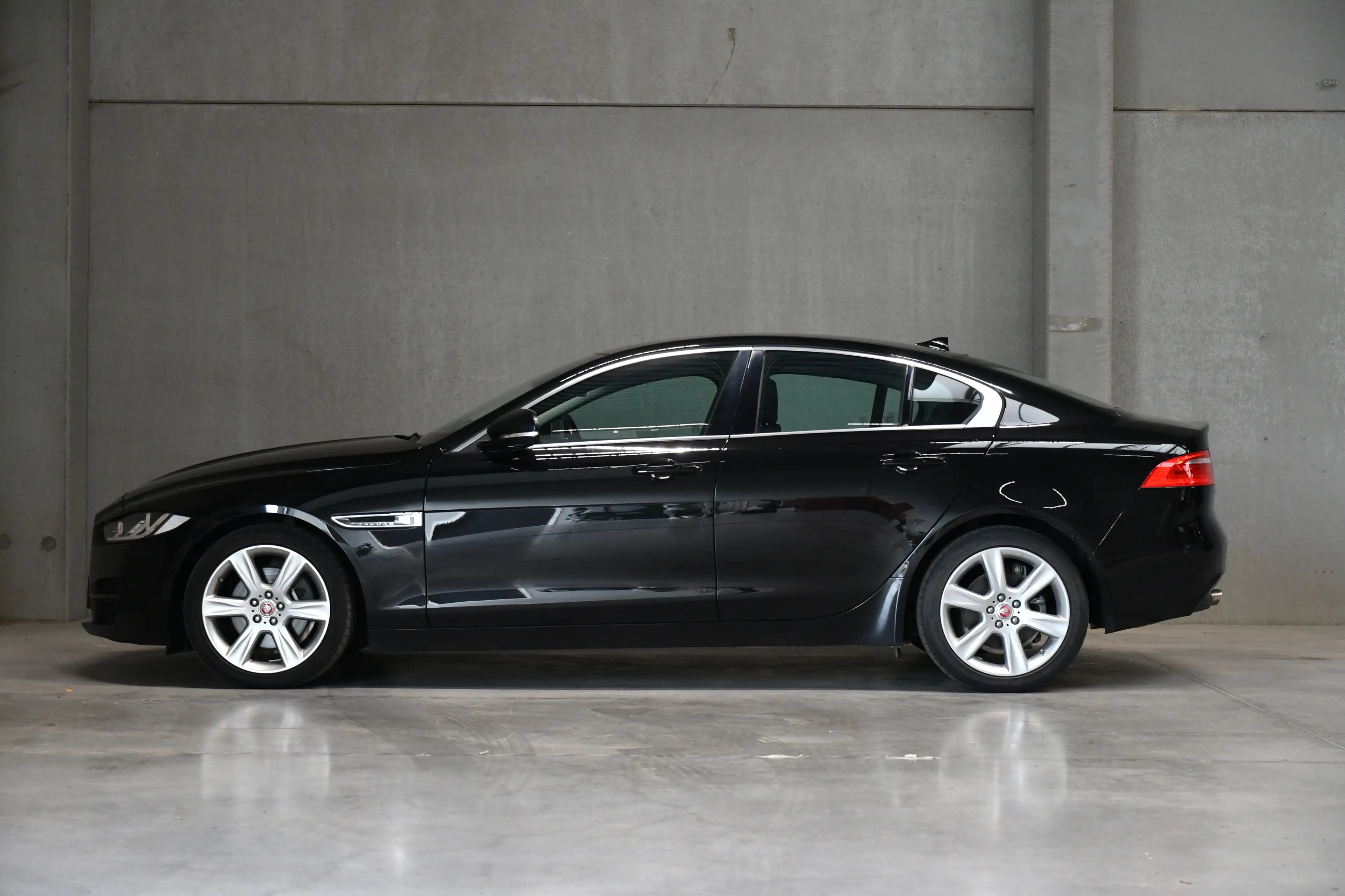 Jaguar XE 2.0 D - Prestige - Stuurverw. - Cruise - Camera — photo 6
