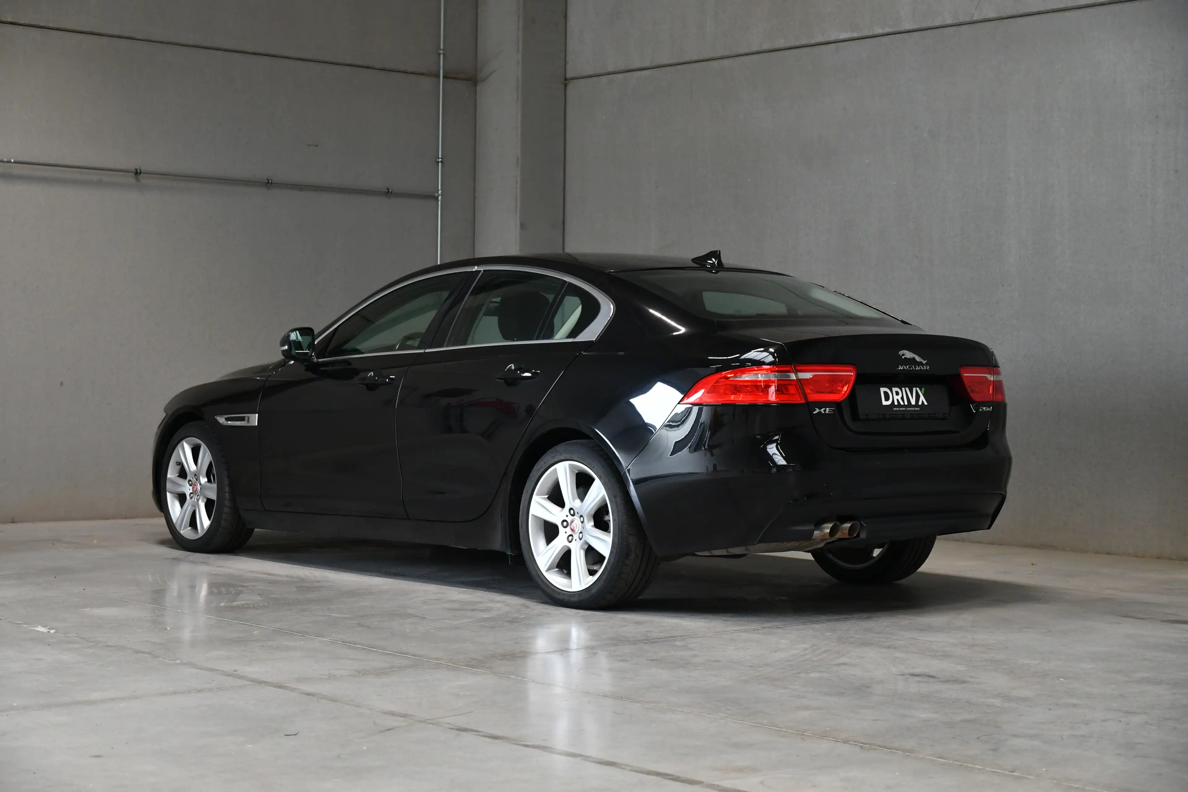Jaguar XE 2.0 D - Prestige - Stuurverw. - Cruise - Camera — photo 2