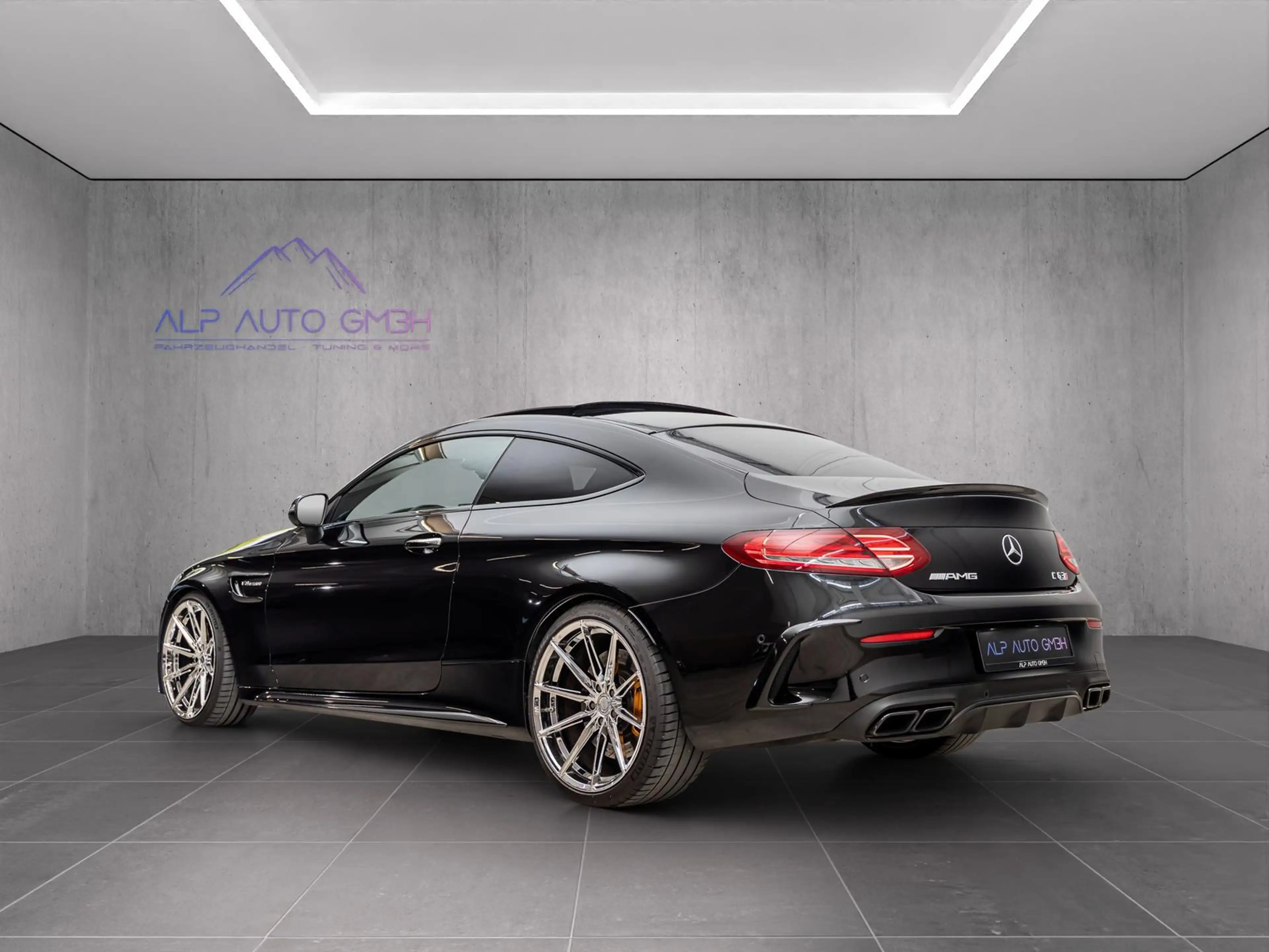 Mercedes-Benz C 63 AMG C 63S AMG COUPE V8/20Z./AMBIENTE/BLACK/SCHALEN — photo 5