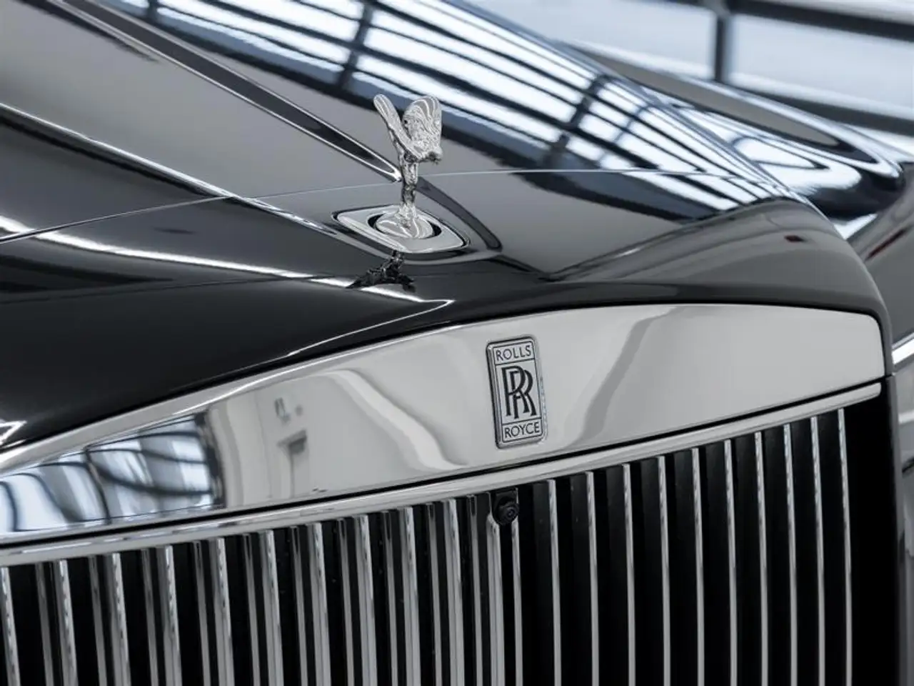 Rolls-Royce Cullinan снимка Rolls-Royce Cullinan