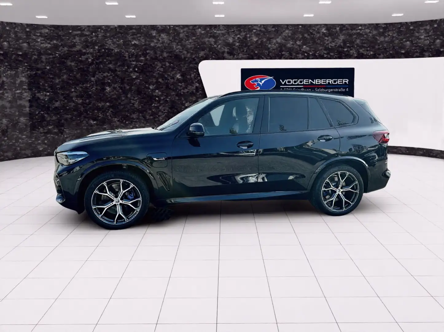 BMW X5 xDrive 45e M Sport Schwarz - 2