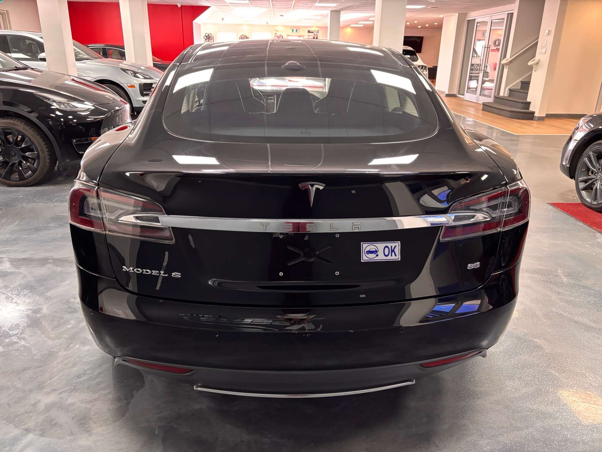 2014 Tesla Model S 85 RWD alt 4