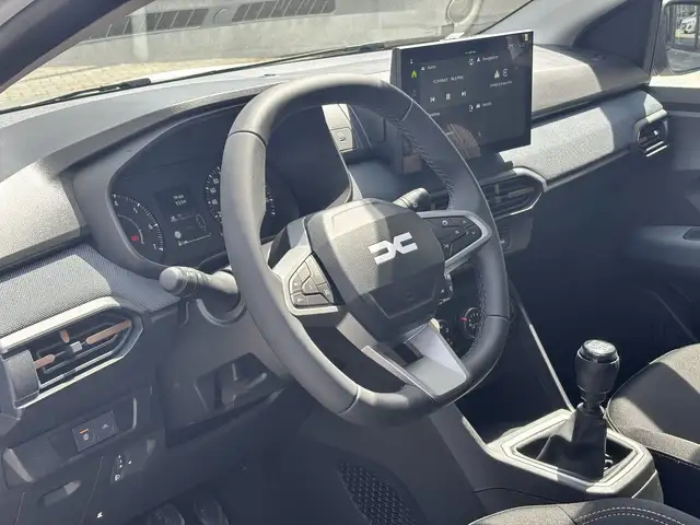 Dacia Sandero view 6