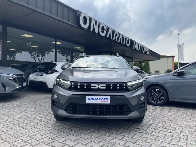 Dacia Sandero view 2