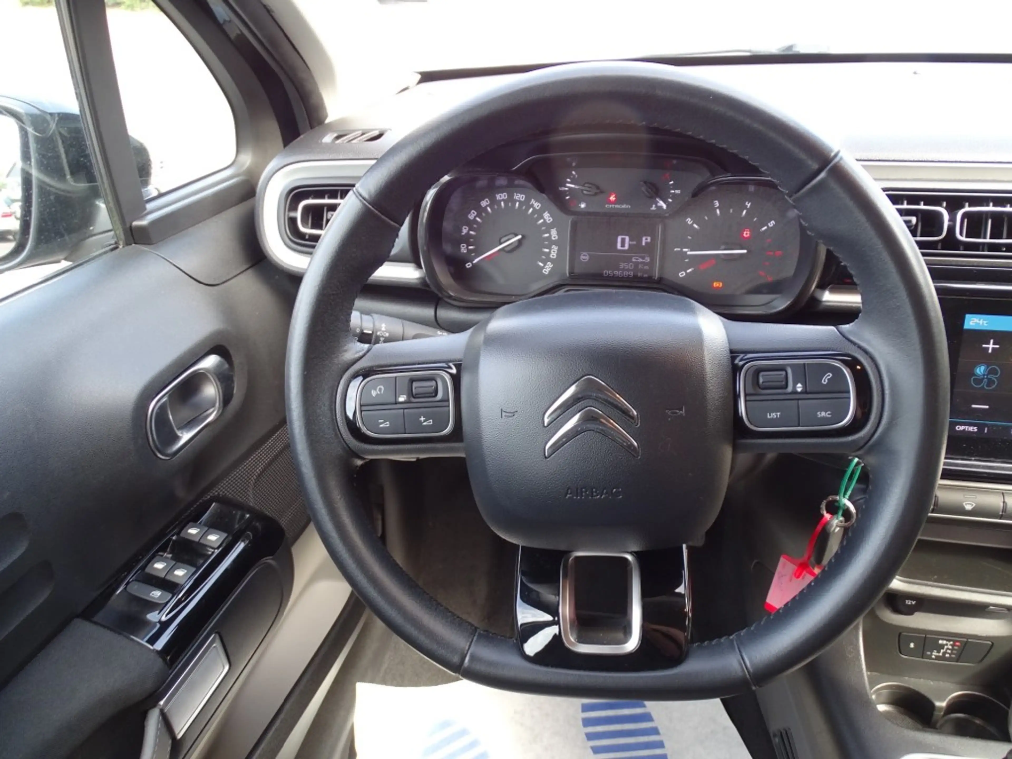 Citroen C3 1.2 PT SHINE-Automaat-Clima-Navi-Media-Blth-Pano — photo 10