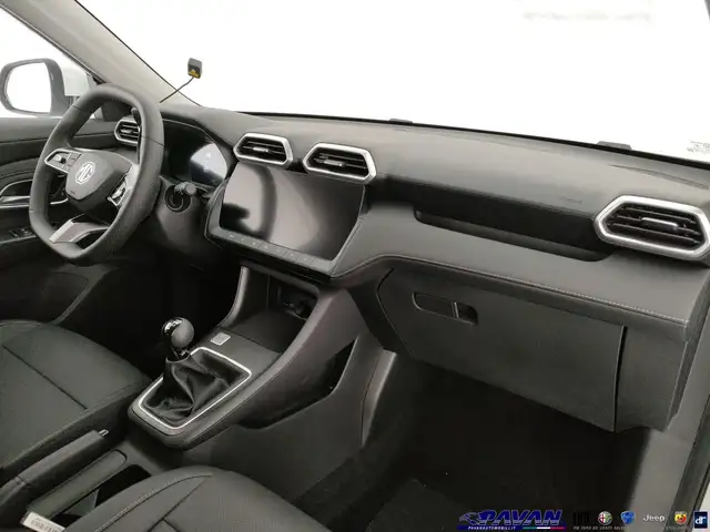 MG ZS view 7
